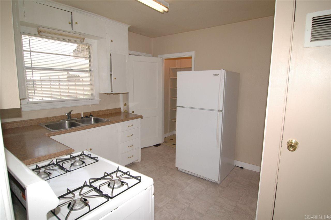 College - Residential Lease