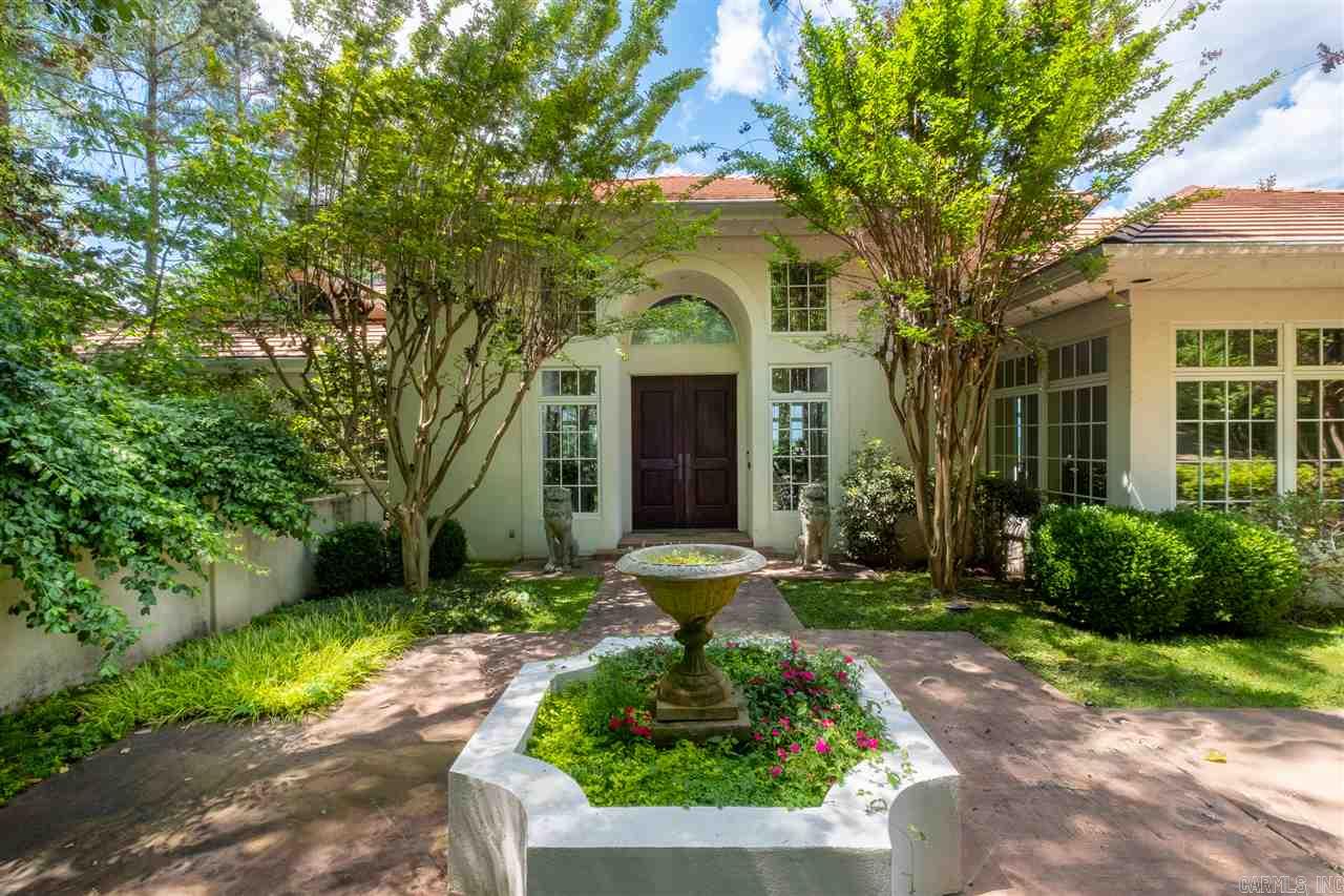 Architecturally significant home w panoramic views of the Arkansas River. This is a landmark property, very private & perfectly situated in beautiful Overlook. Exceptional floor plan with many seating and entertaining areas on main level. Gorgeous home w soaring ceilings, beautiful accents & spectacular sweeping windows. Great open floorplan and lots of light. Fabulous outdoor entertaining spaces w spectacular river views & gorgeous natural landscaped grounds w sparkling pool. Built by John Ulmer.