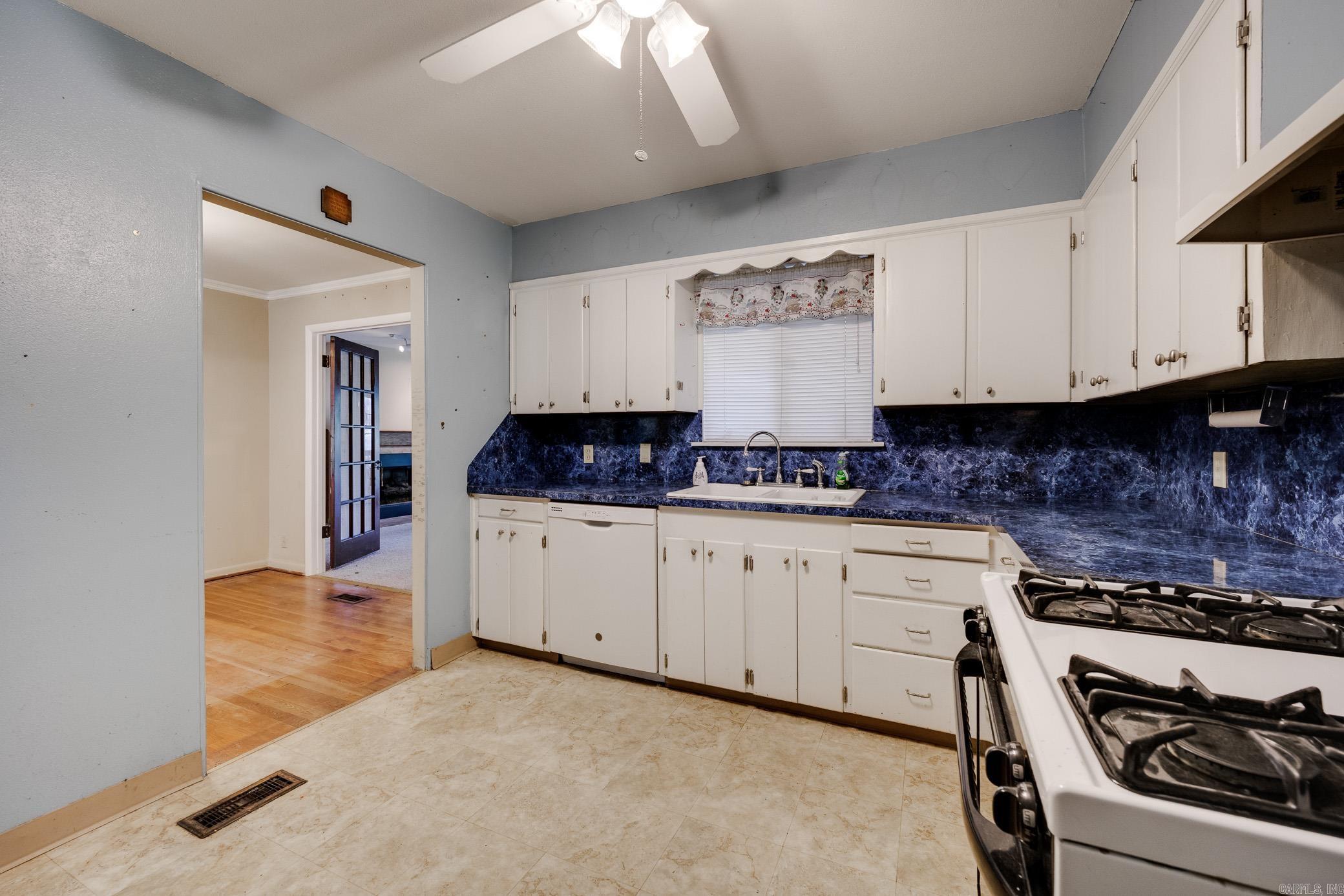 BROADMOOR ADD - Residential