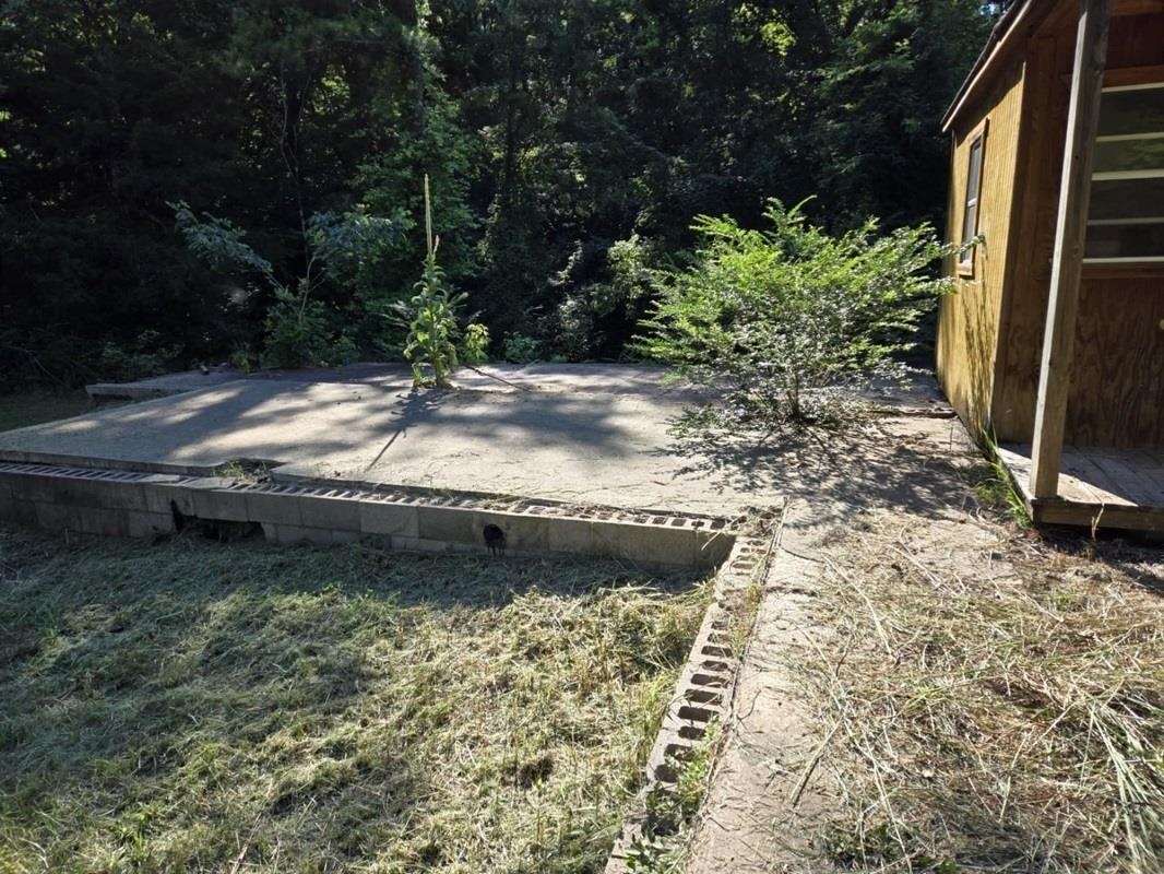 Dakota Second - Land