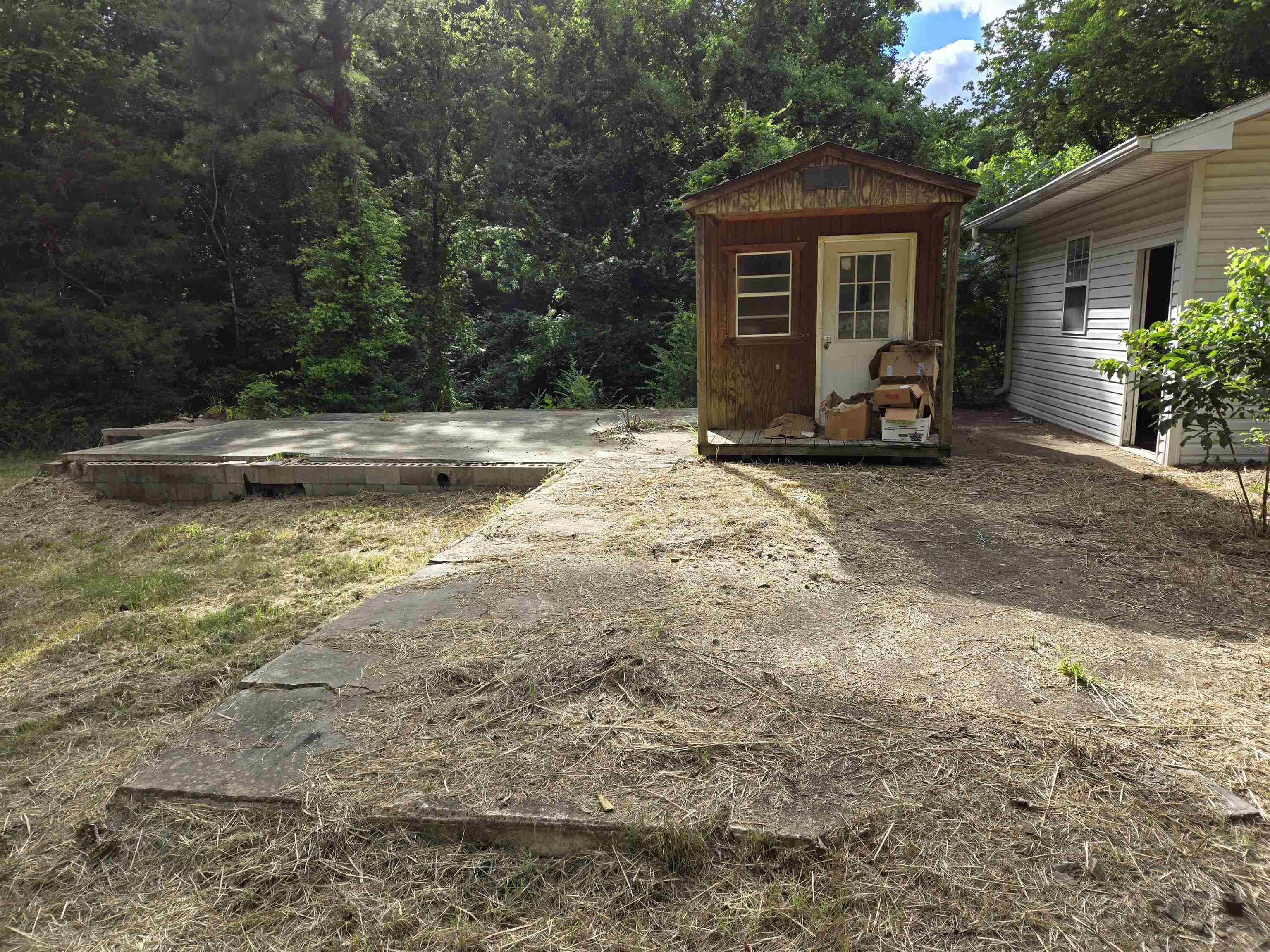 Dakota Second - Land