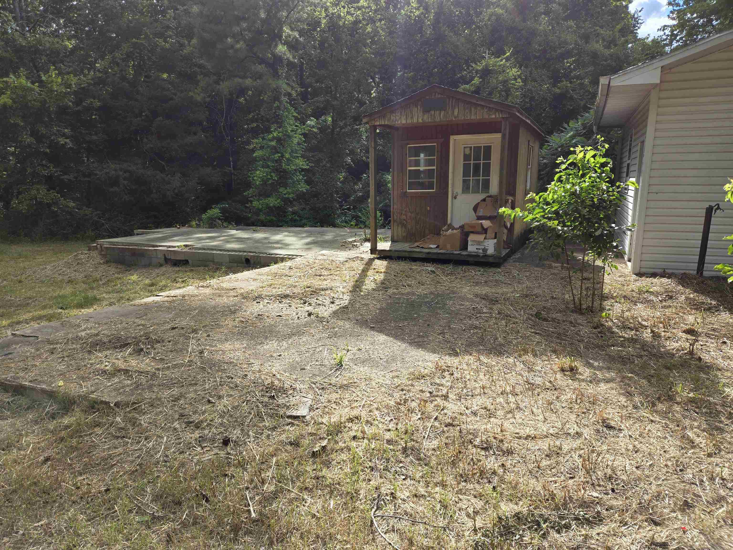 Dakota Second - Land