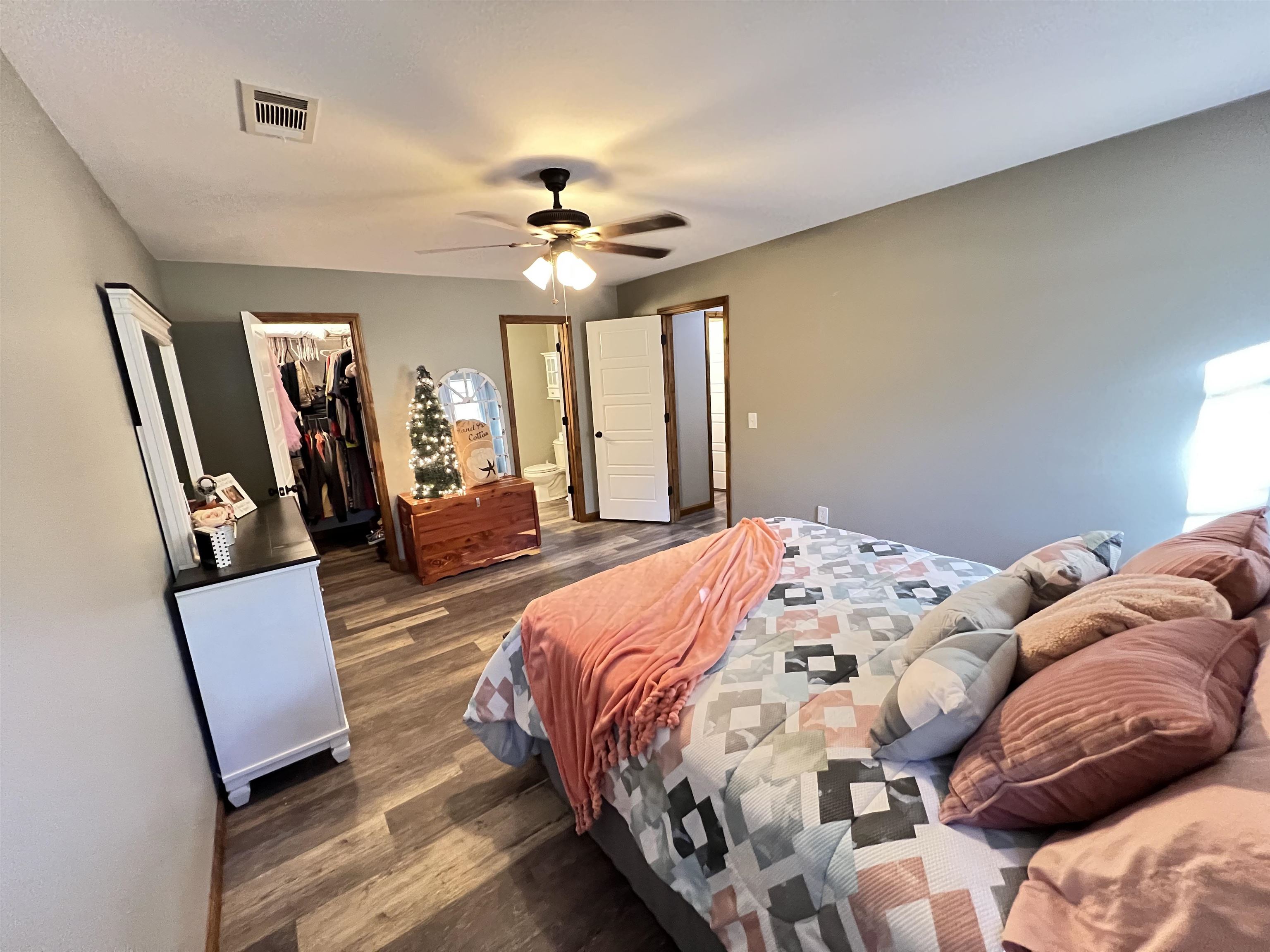 HUSKEY WEST - Residential