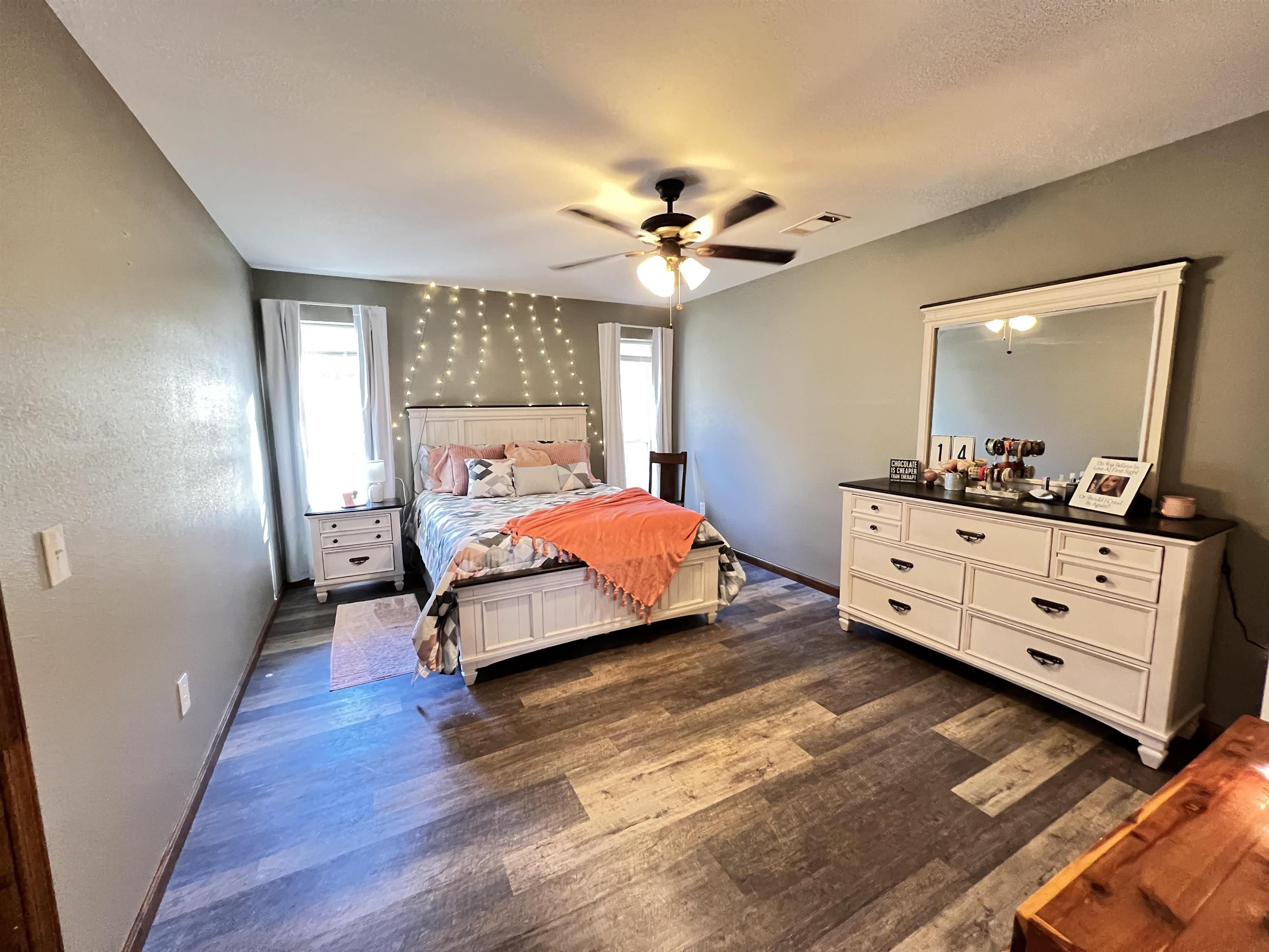 HUSKEY WEST - Residential