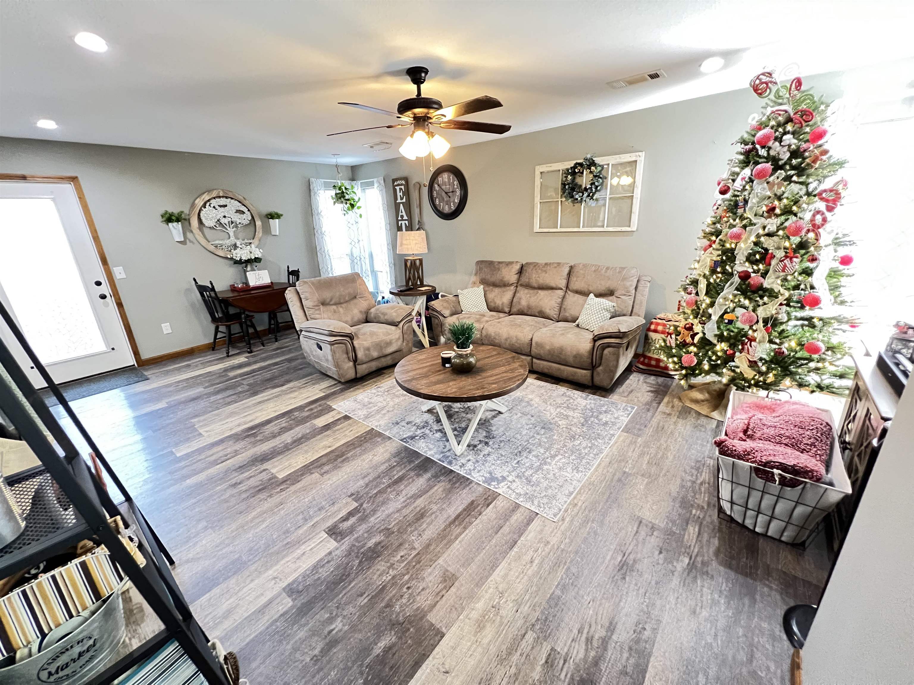 HUSKEY WEST - Residential