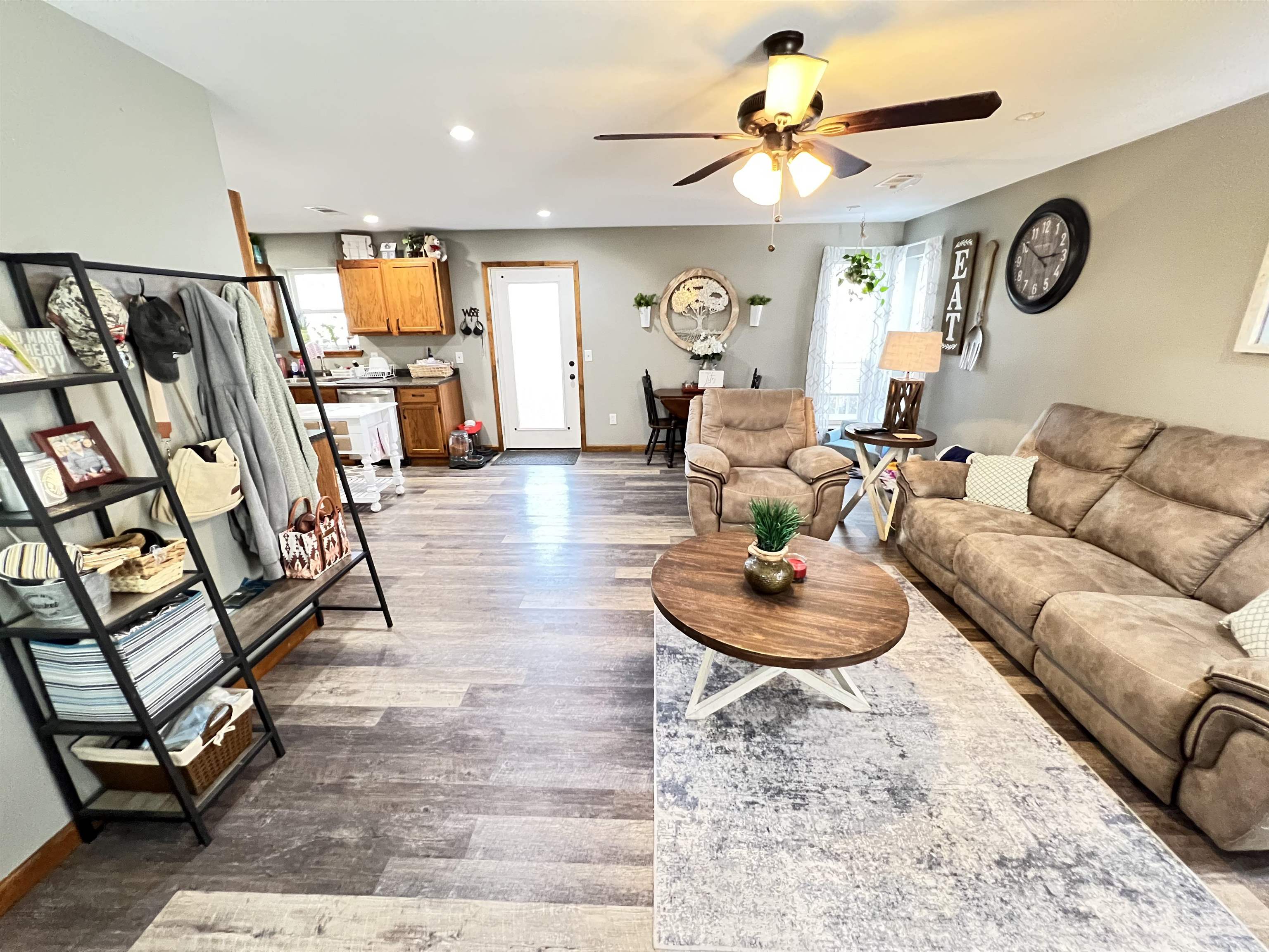 HUSKEY WEST - Residential