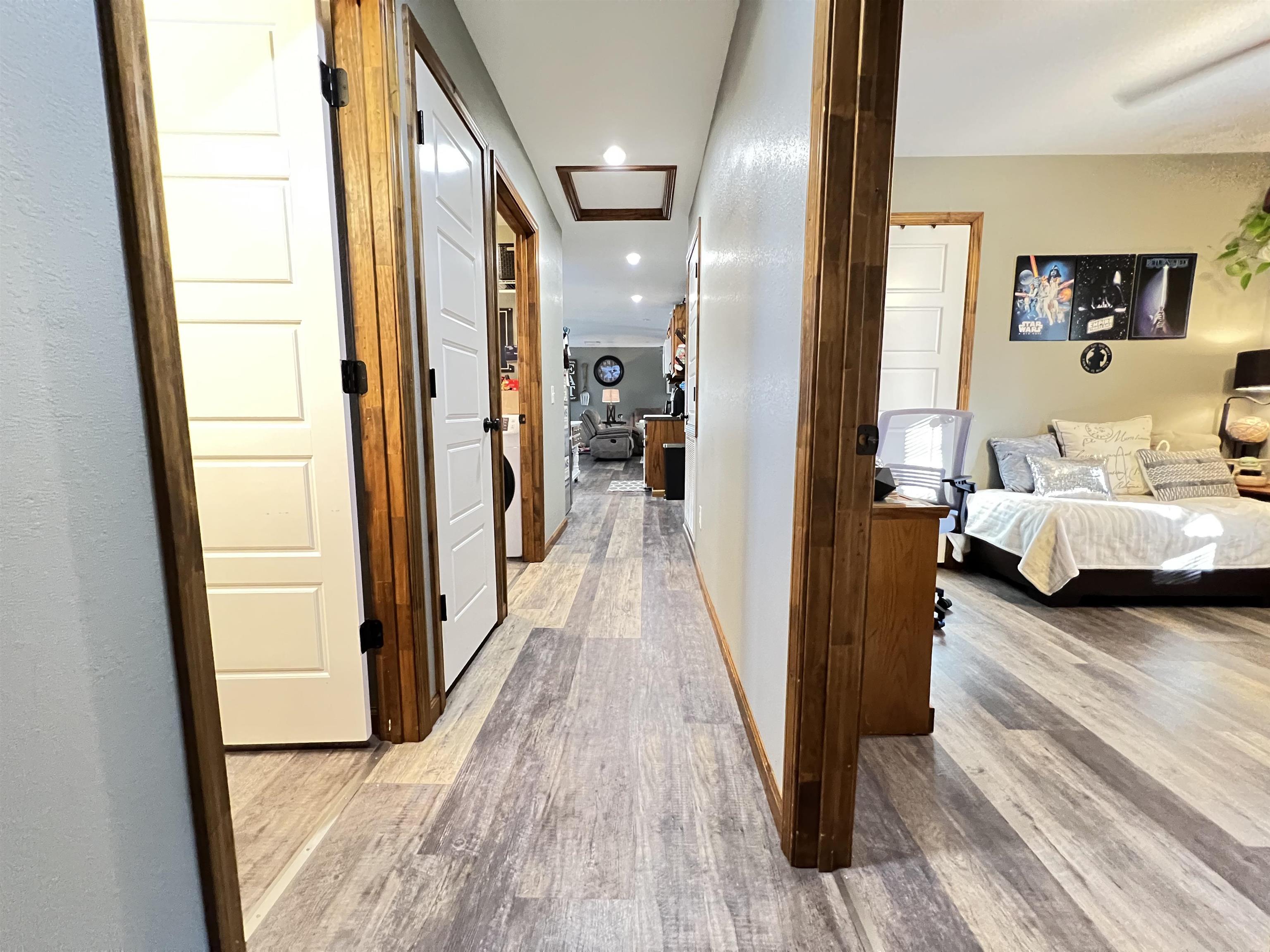 HUSKEY WEST - Residential