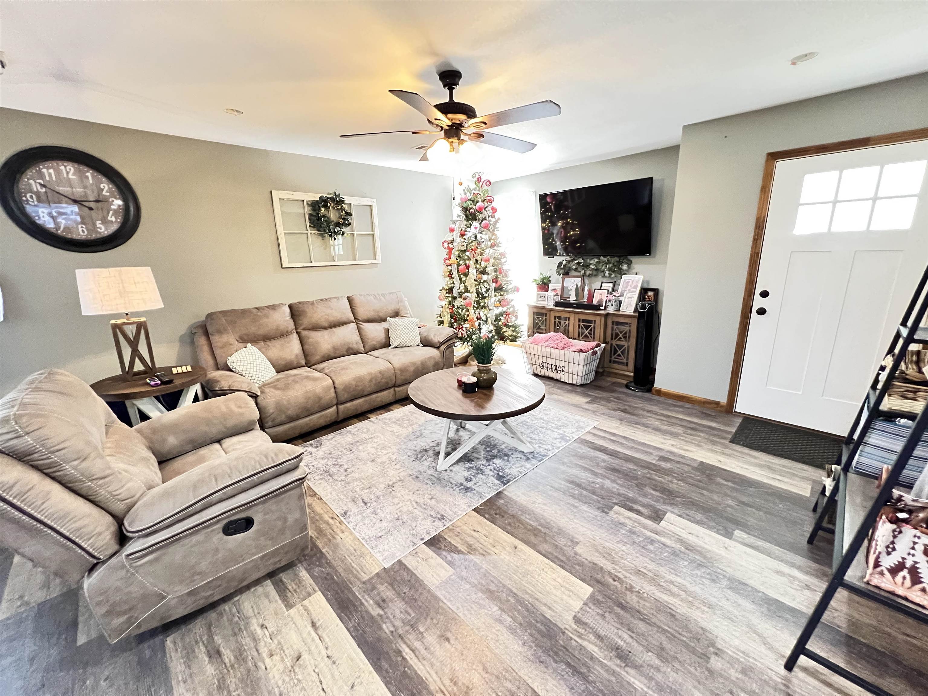 HUSKEY WEST - Residential