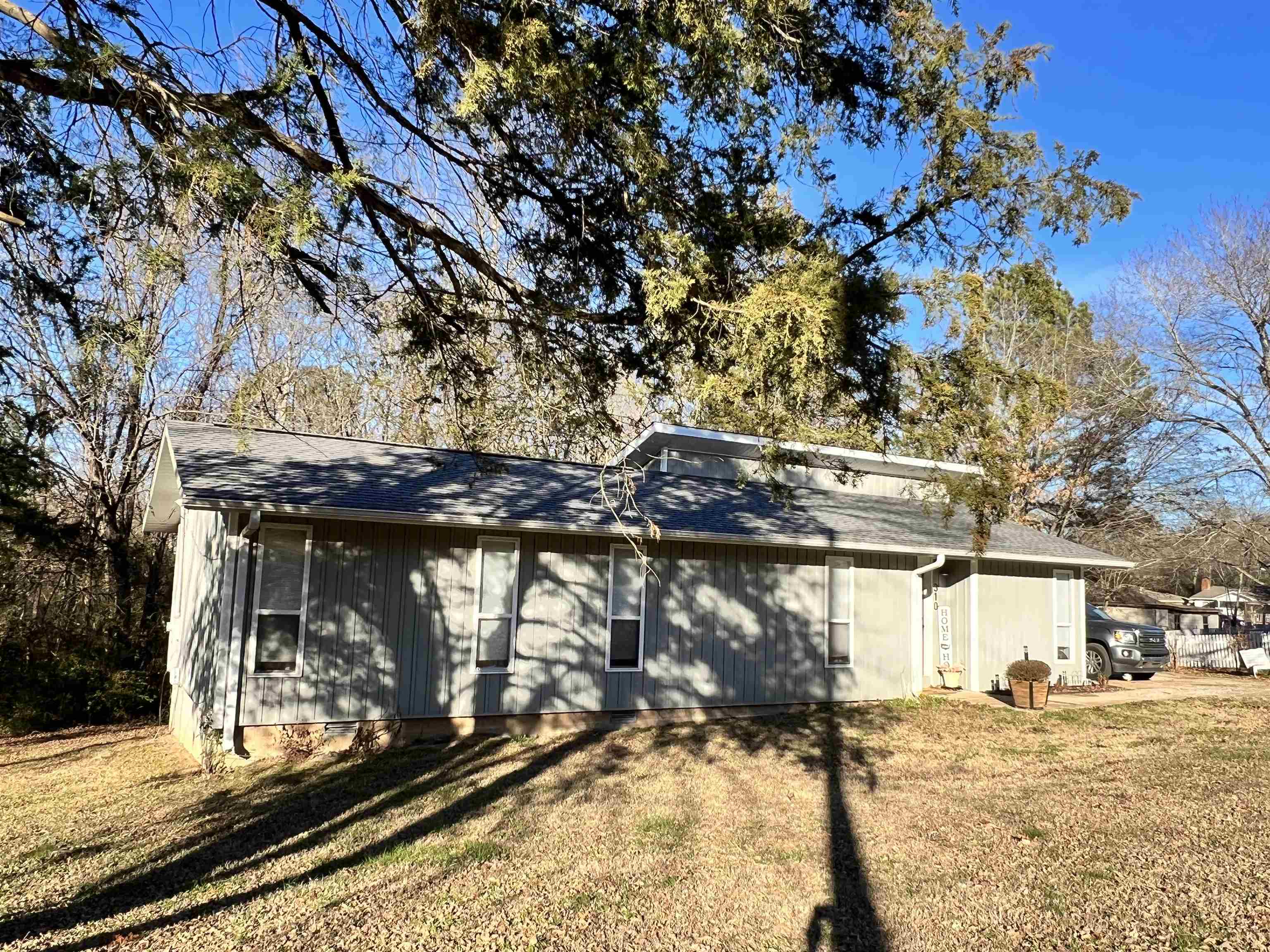 HUSKEY WEST - Residential