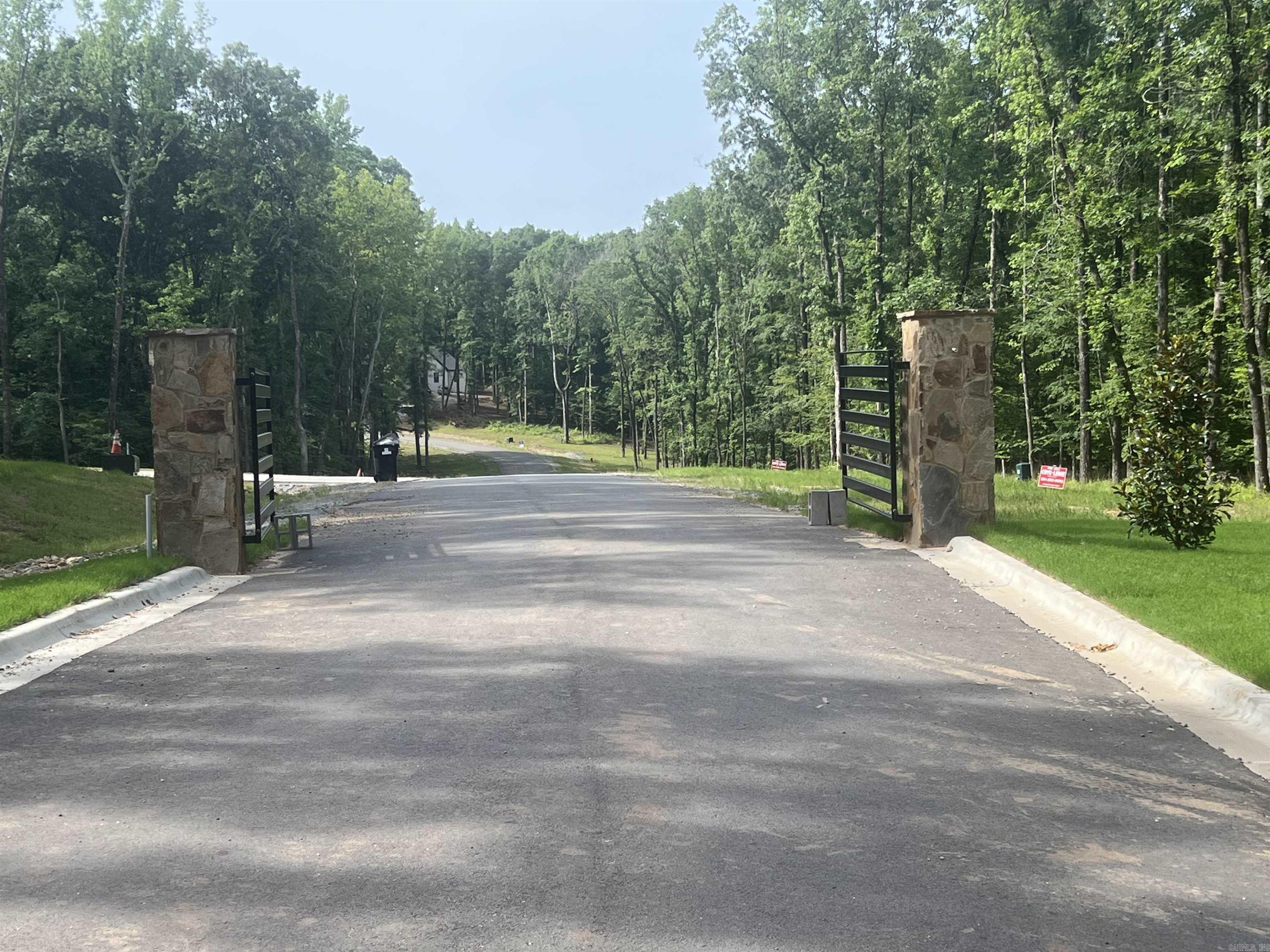 BIG ROCK ESTATES - Land