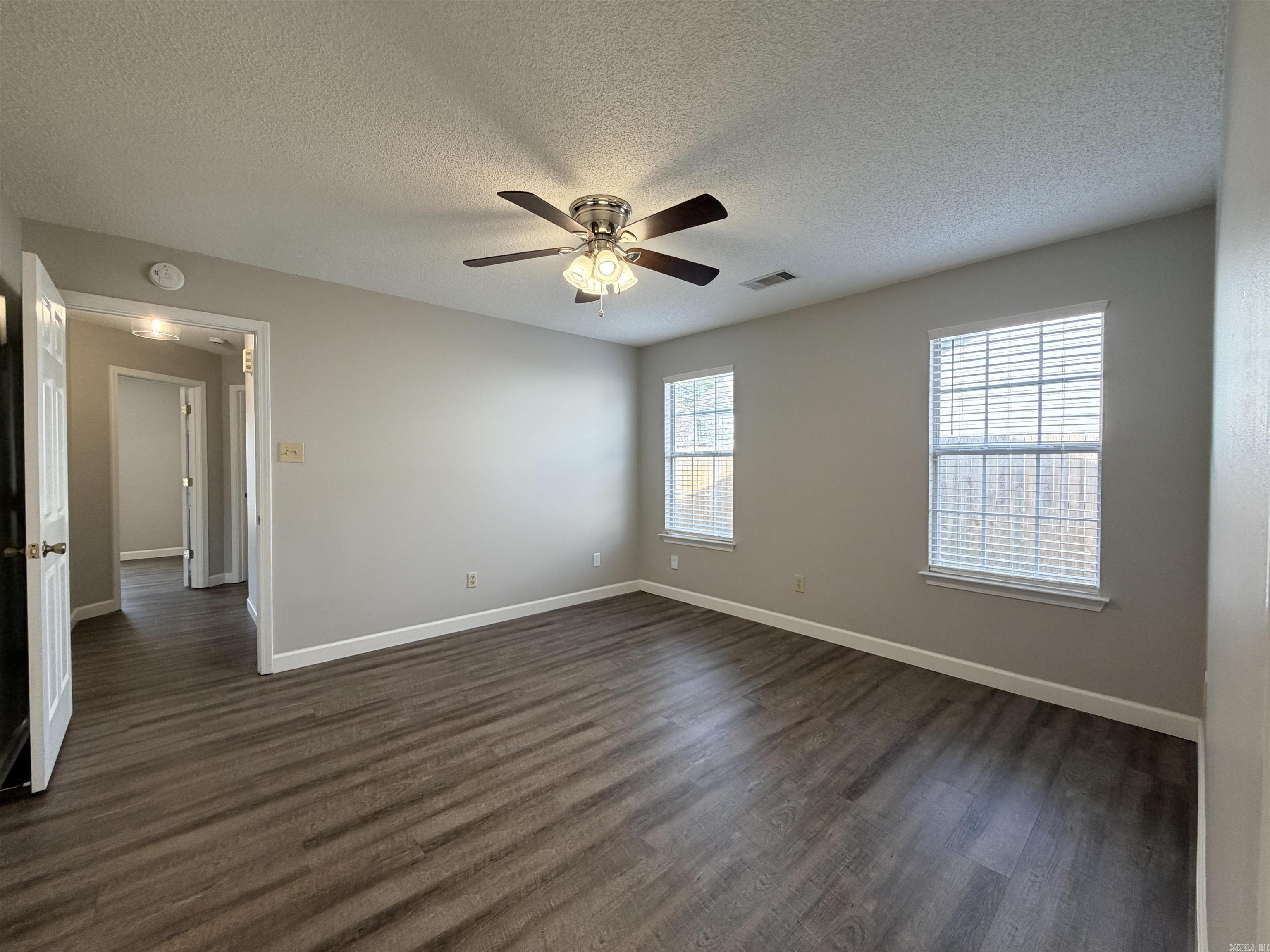 MEADOWLAKE - Residential