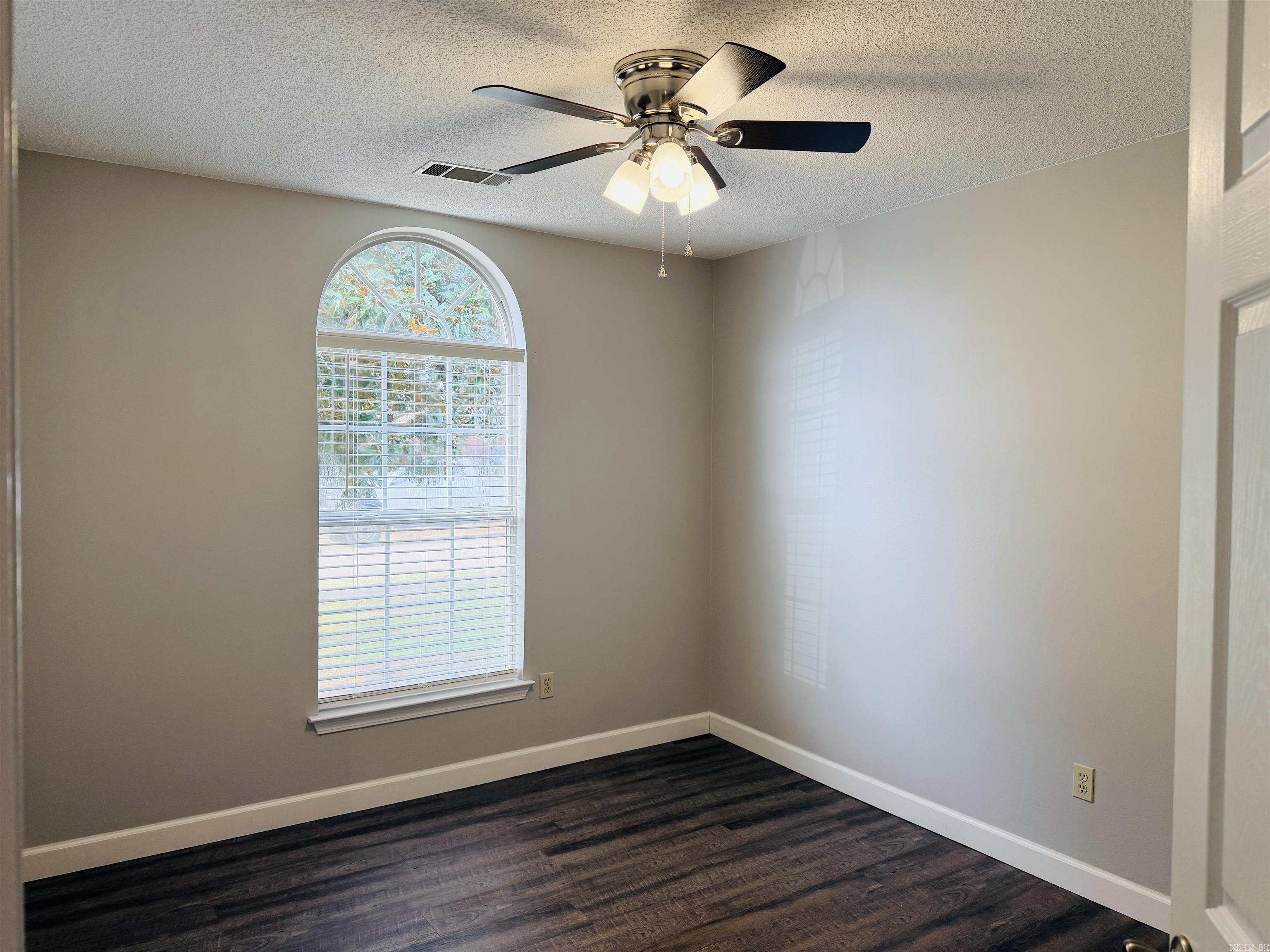 MEADOWLAKE - Residential