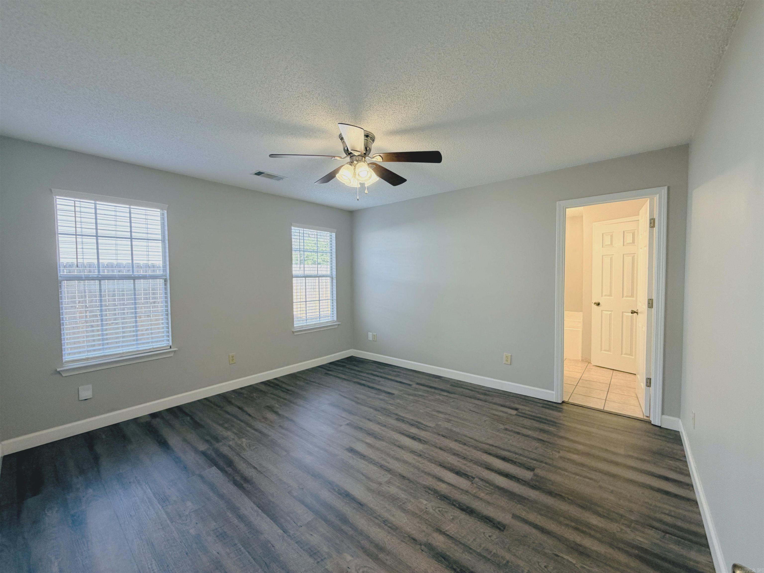 MEADOWLAKE - Residential