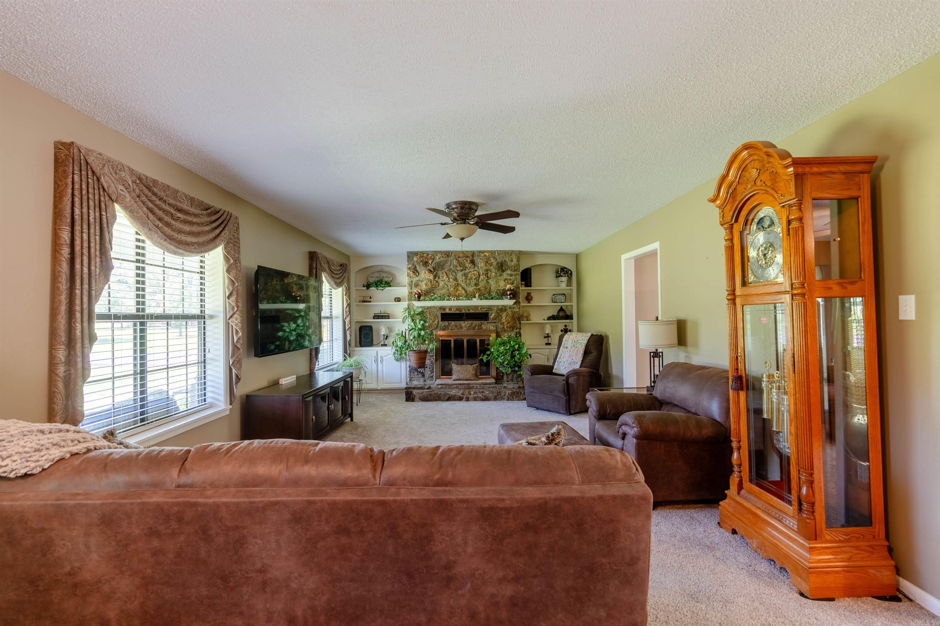 Heber Springs Outside - Residential