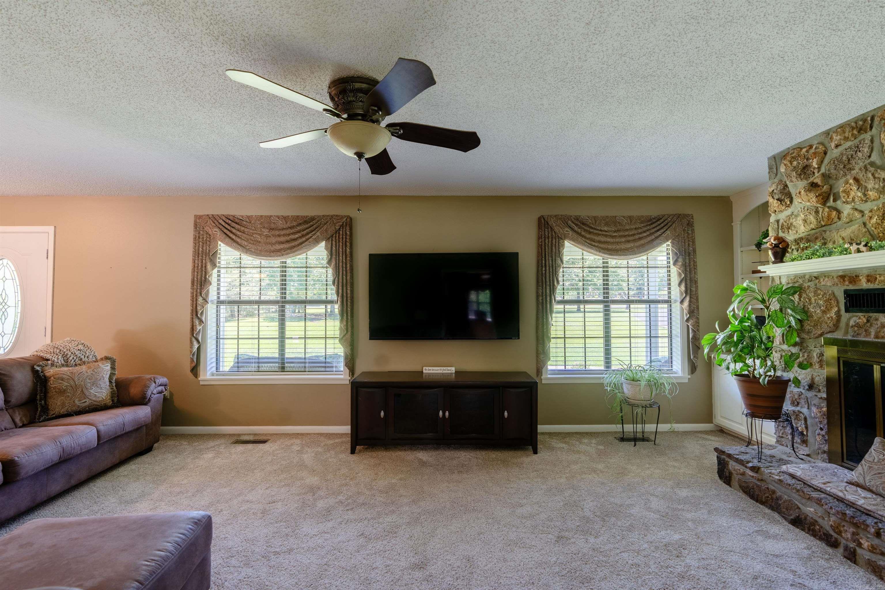 Heber Springs Outside - Residential