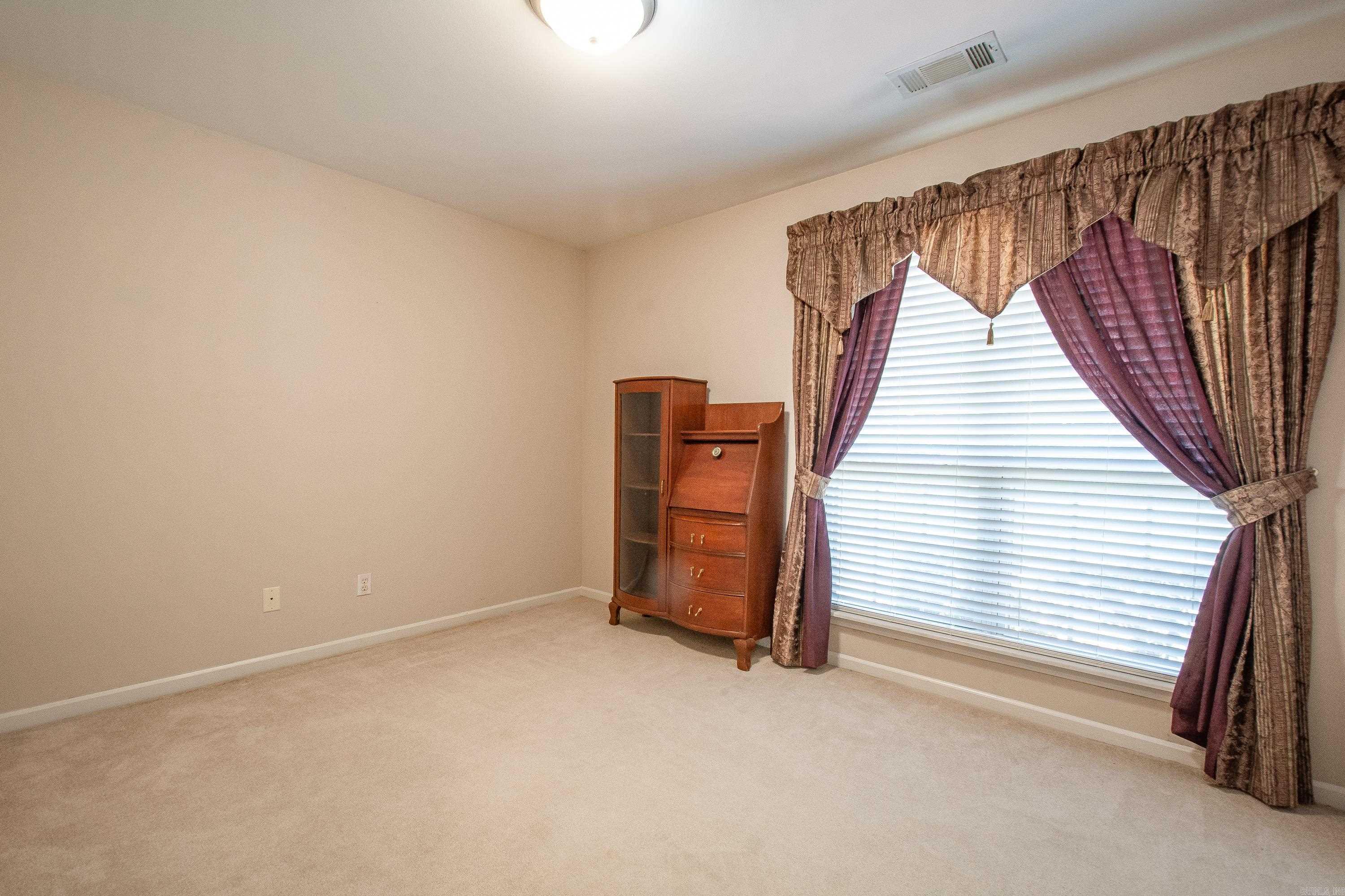 LEXINGTON PARK - Residential