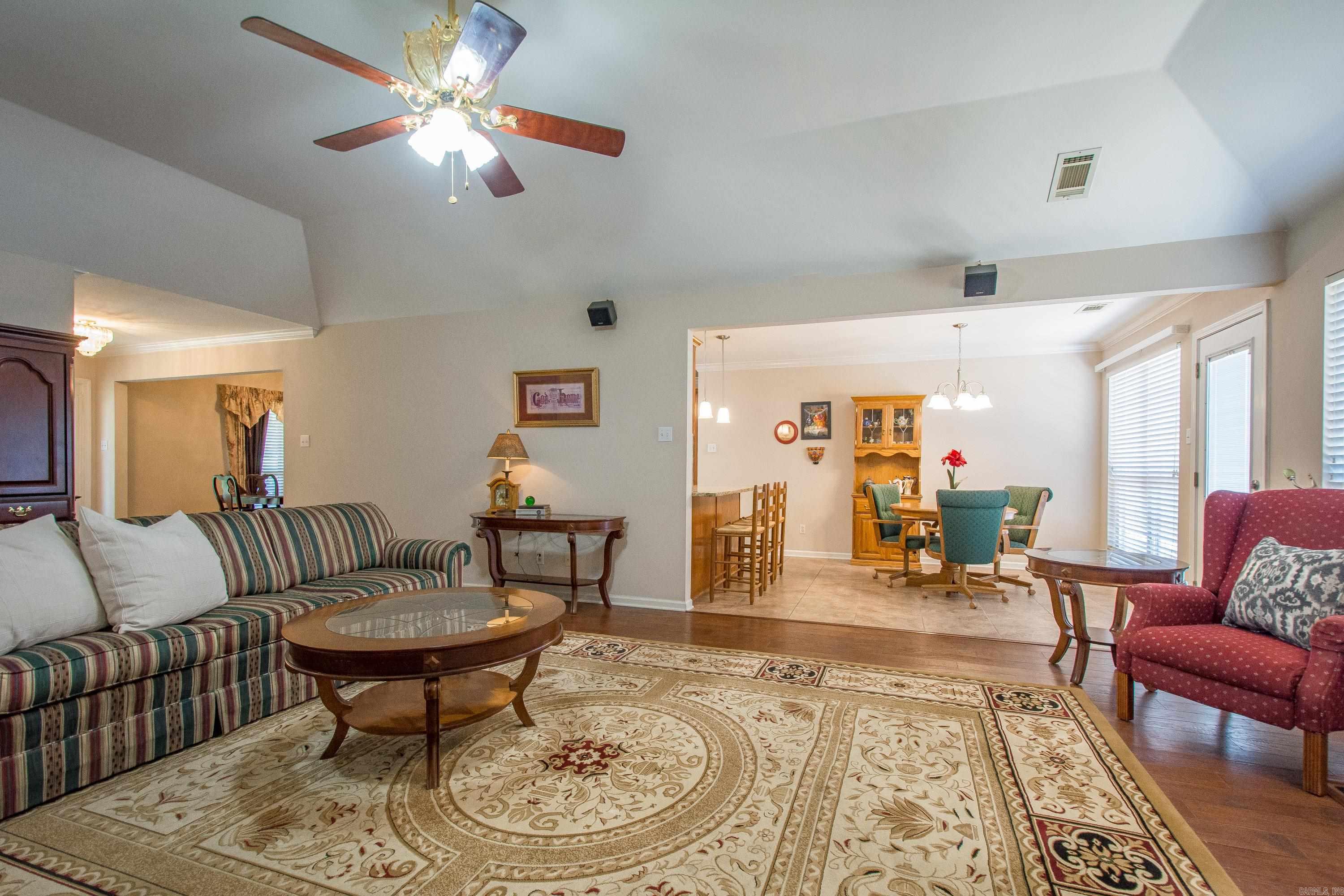 LEXINGTON PARK - Residential