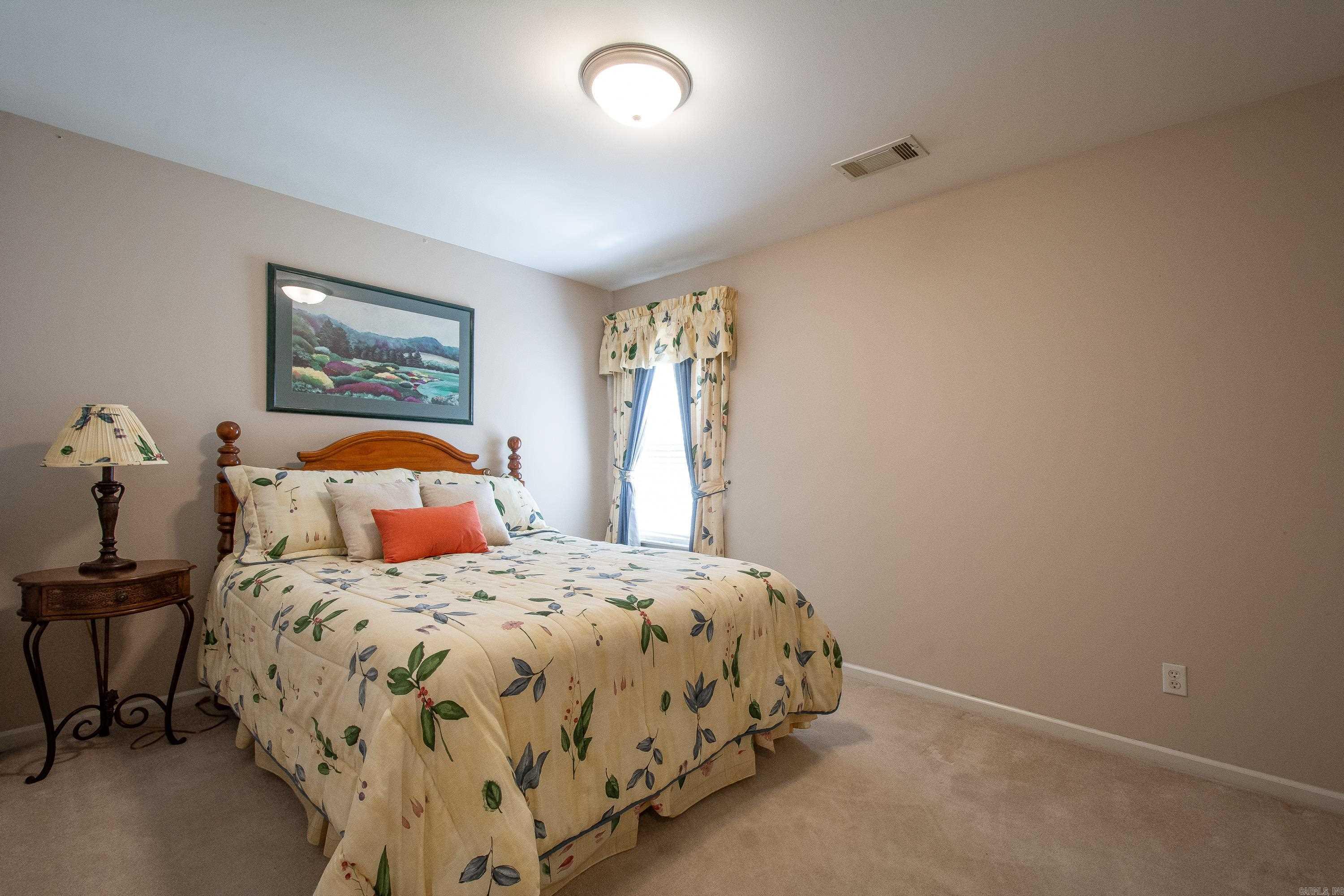 LEXINGTON PARK - Residential