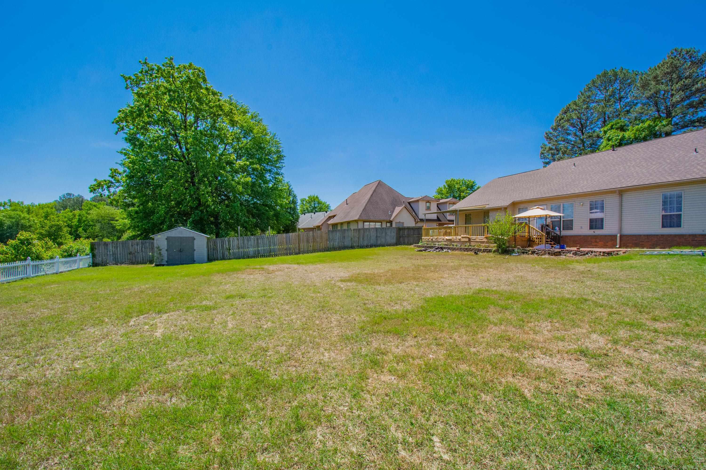 LEXINGTON PARK - Residential