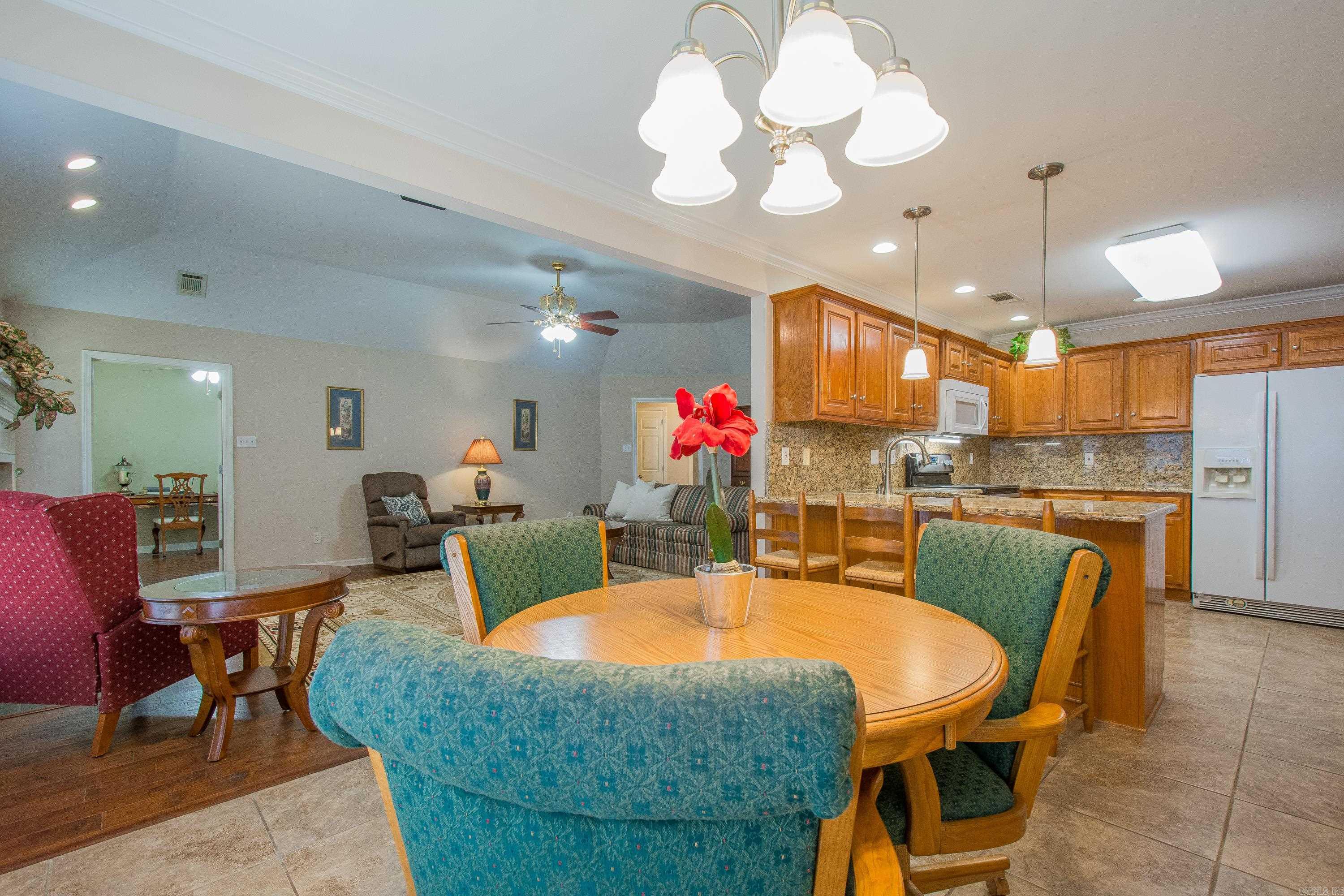 LEXINGTON PARK - Residential