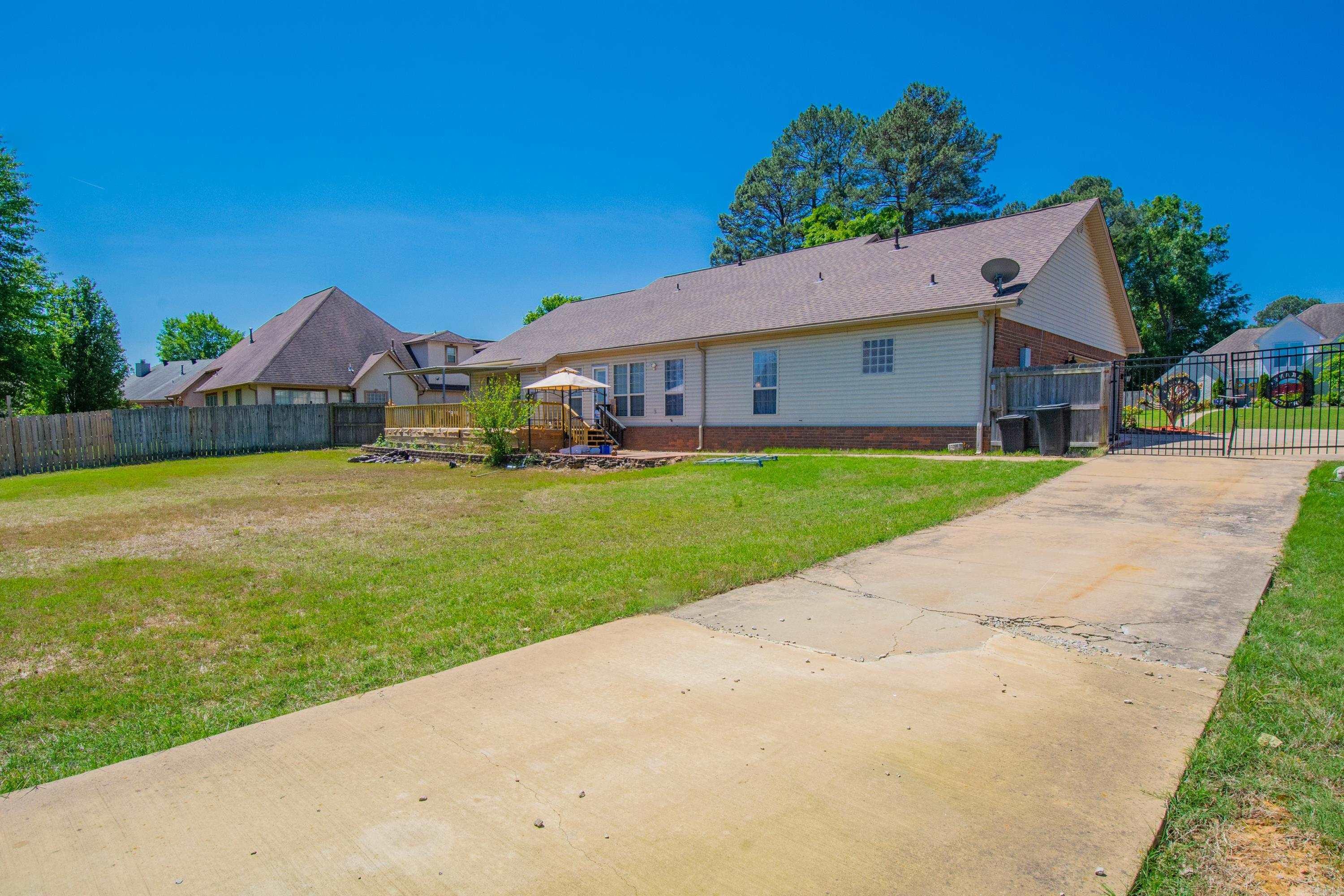 LEXINGTON PARK - Residential