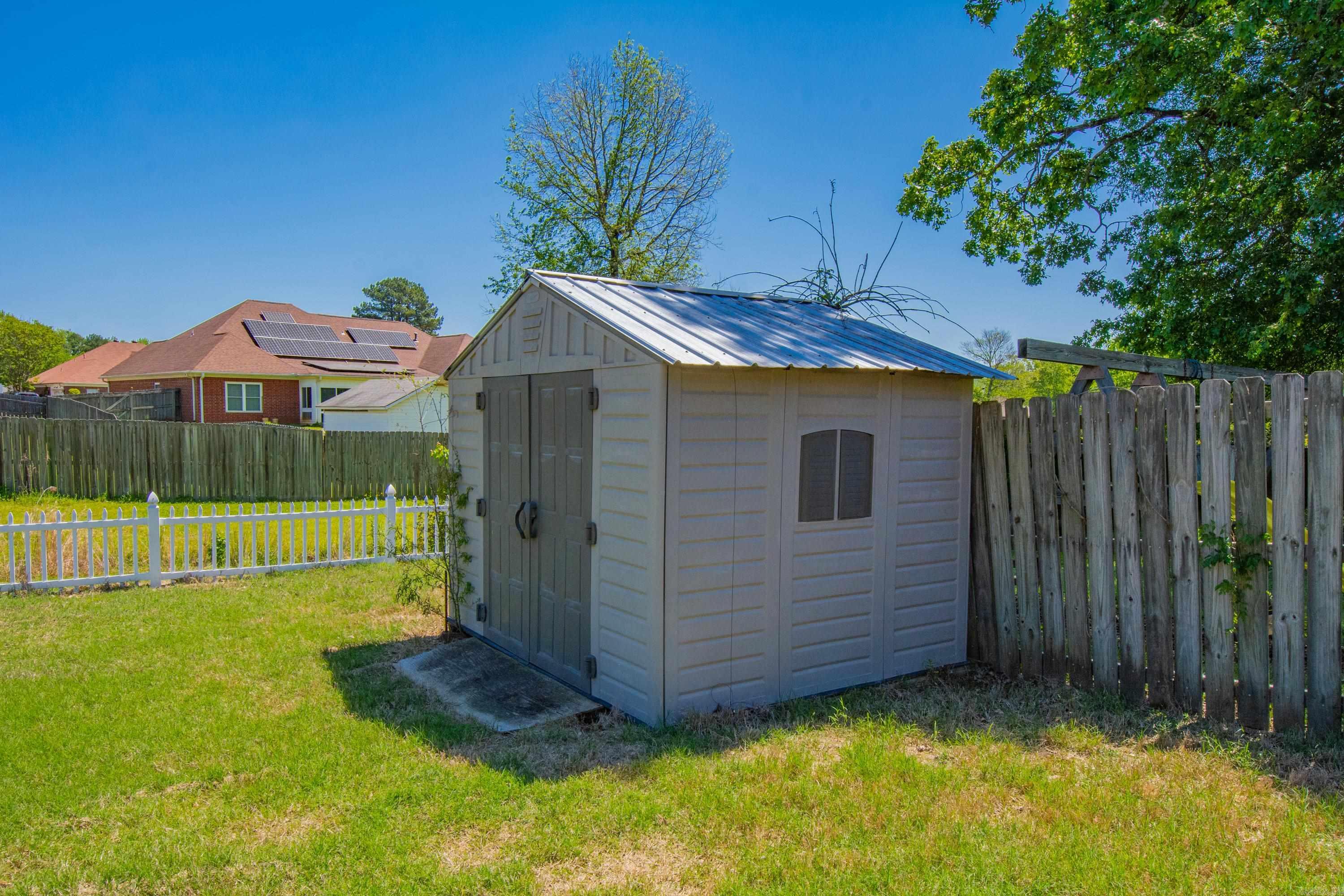 LEXINGTON PARK - Residential