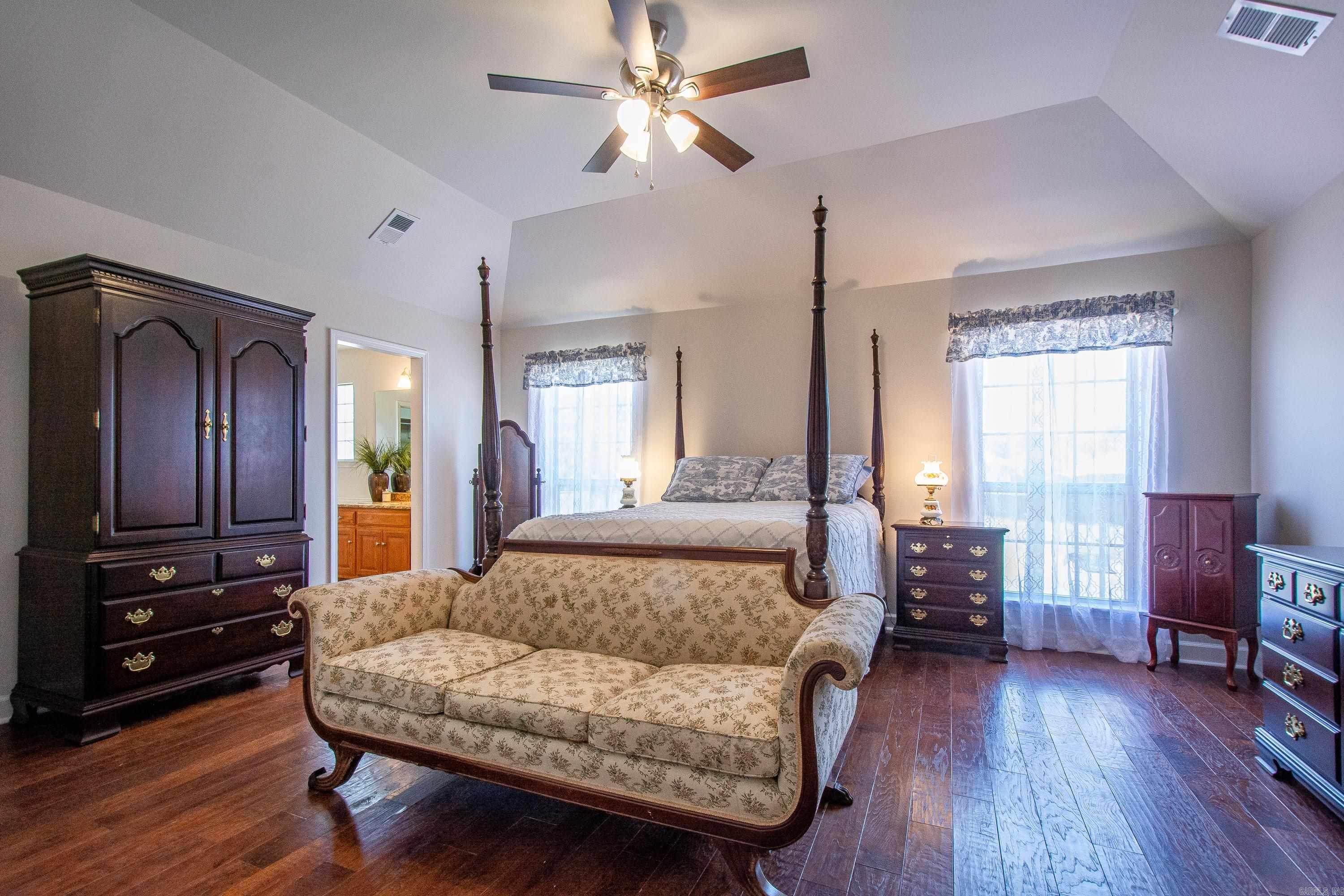 LEXINGTON PARK - Residential