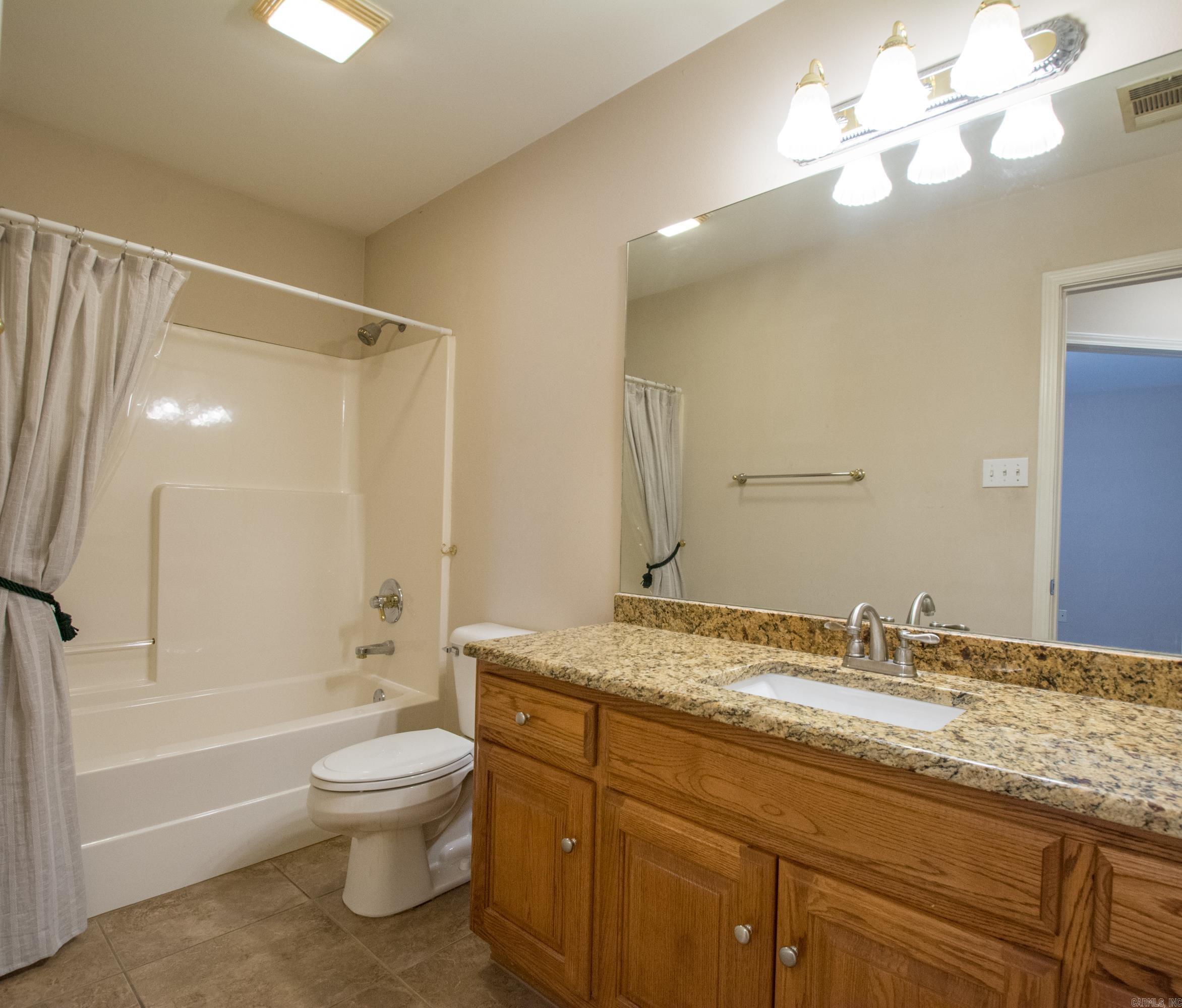 LEXINGTON PARK - Residential