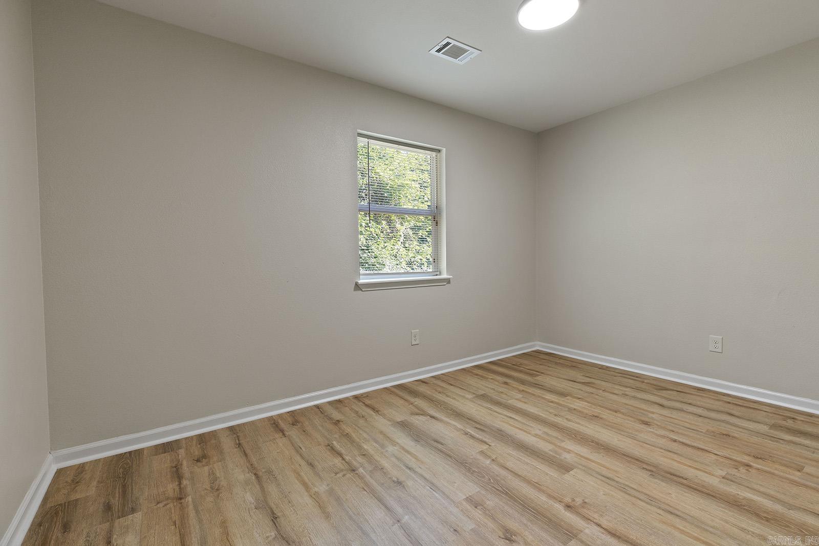 SAWMILL VILLAGE - Residential