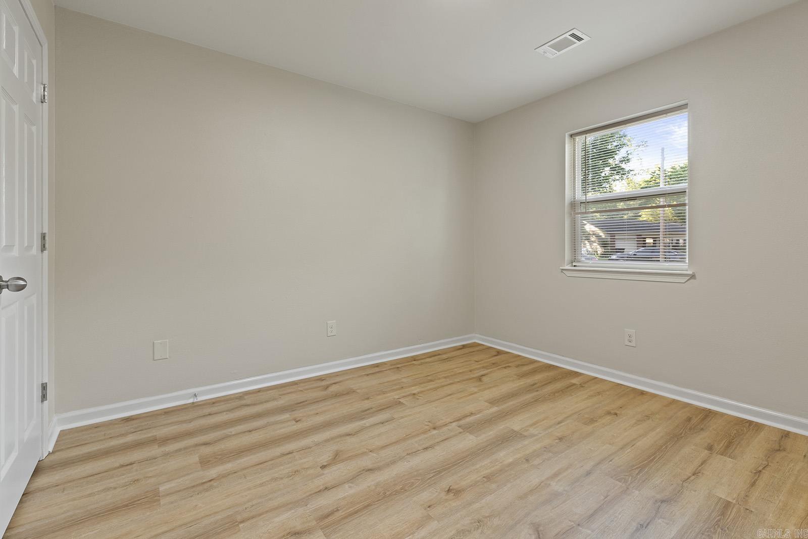 SAWMILL VILLAGE - Residential