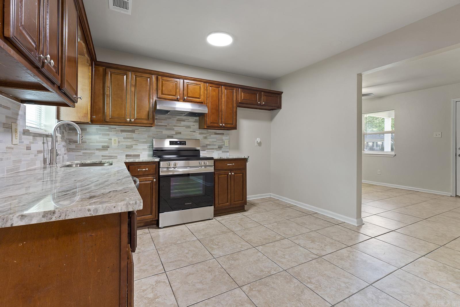 SAWMILL VILLAGE - Residential