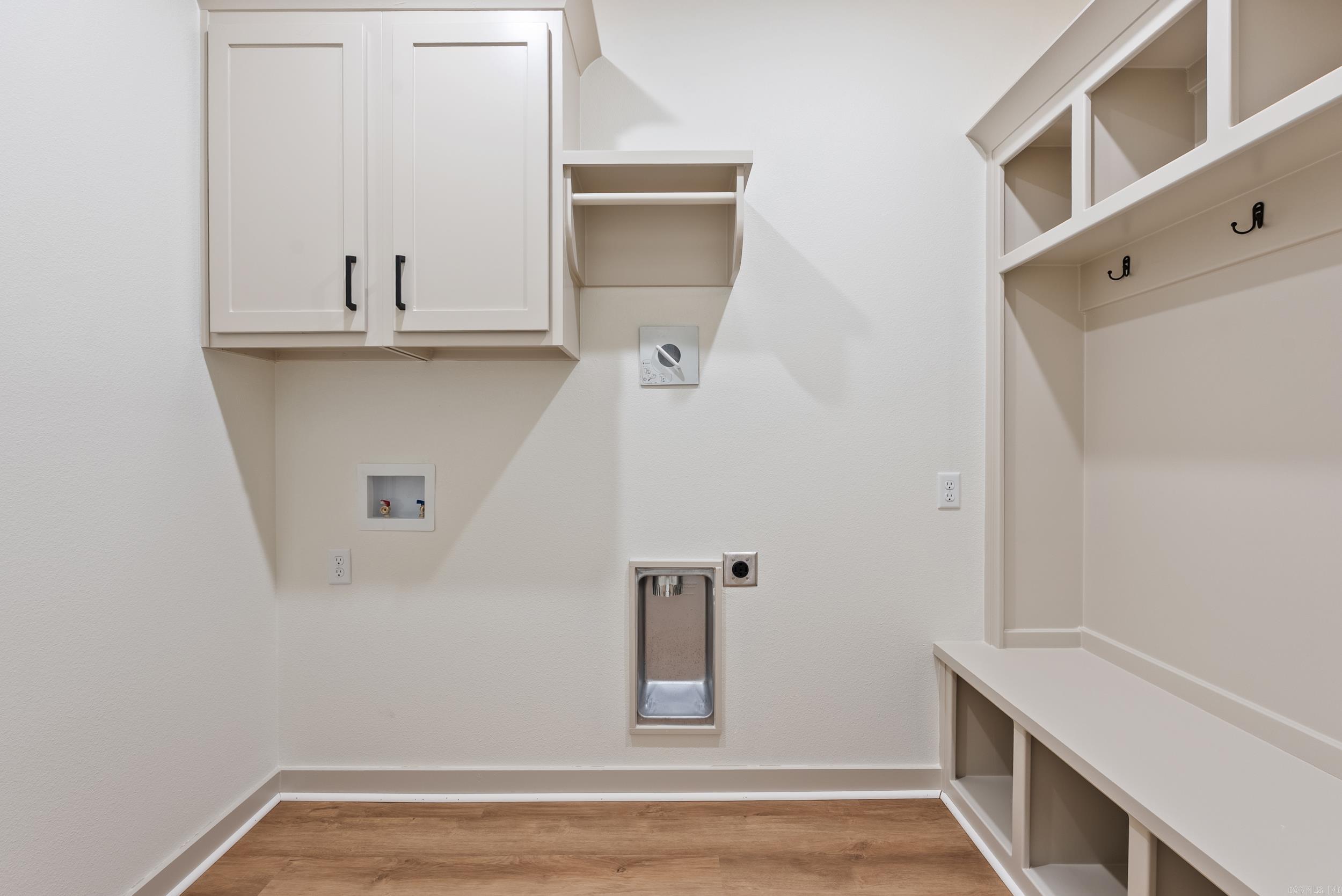 LEWIS COVE - Residential