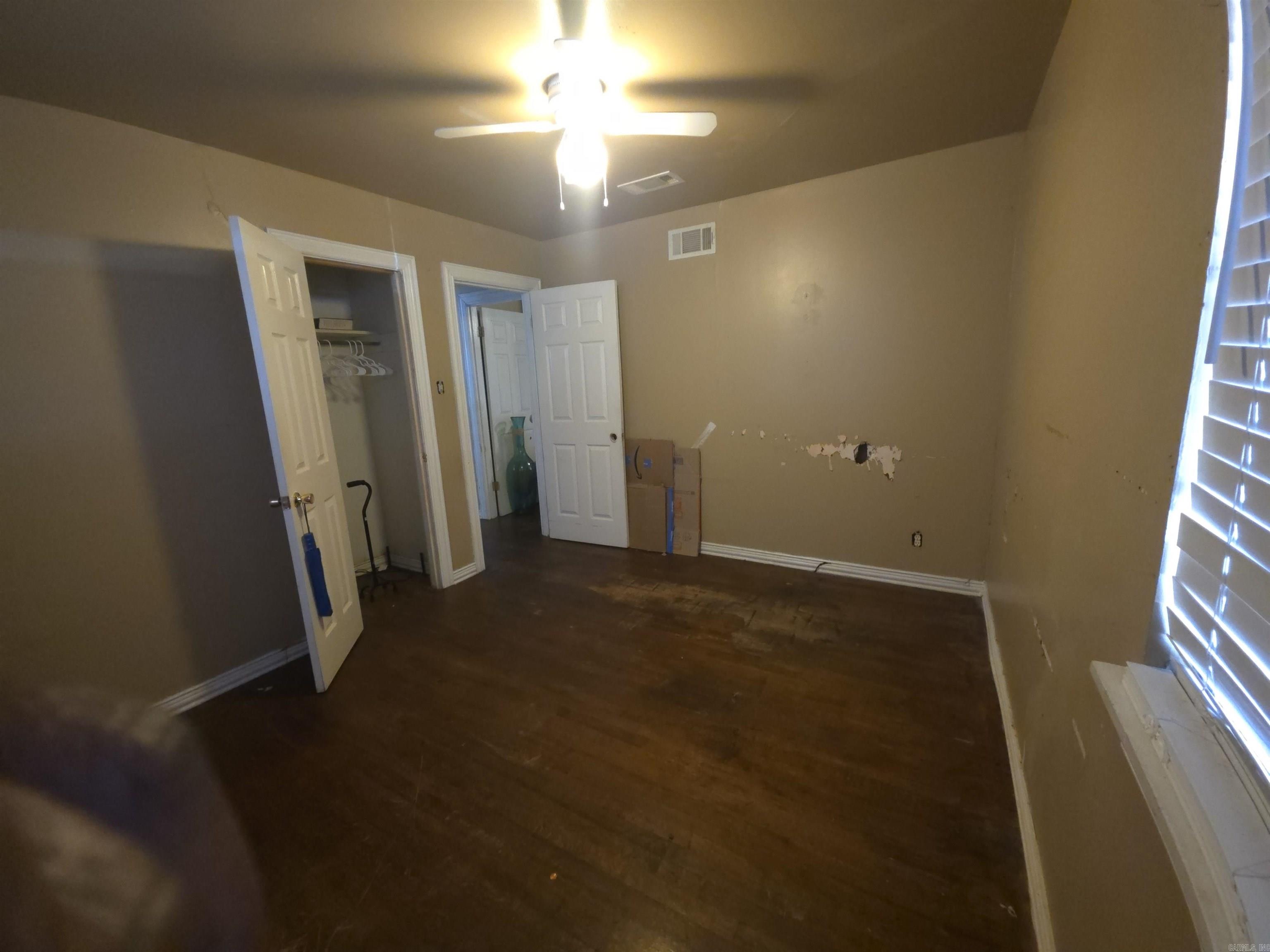 WAKEFIELD VILLAGE - Residential