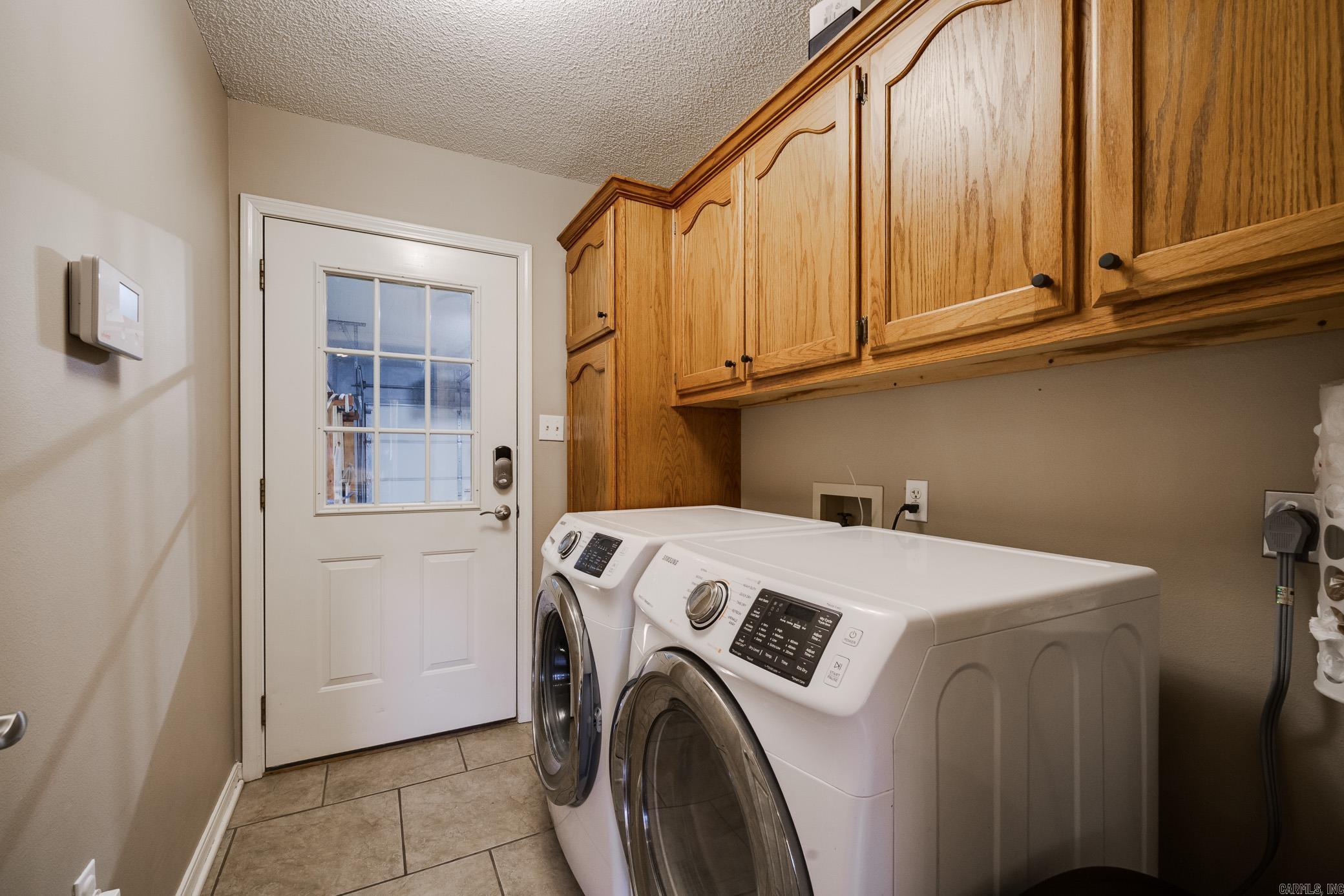 SIMMONS PLACE - Residential