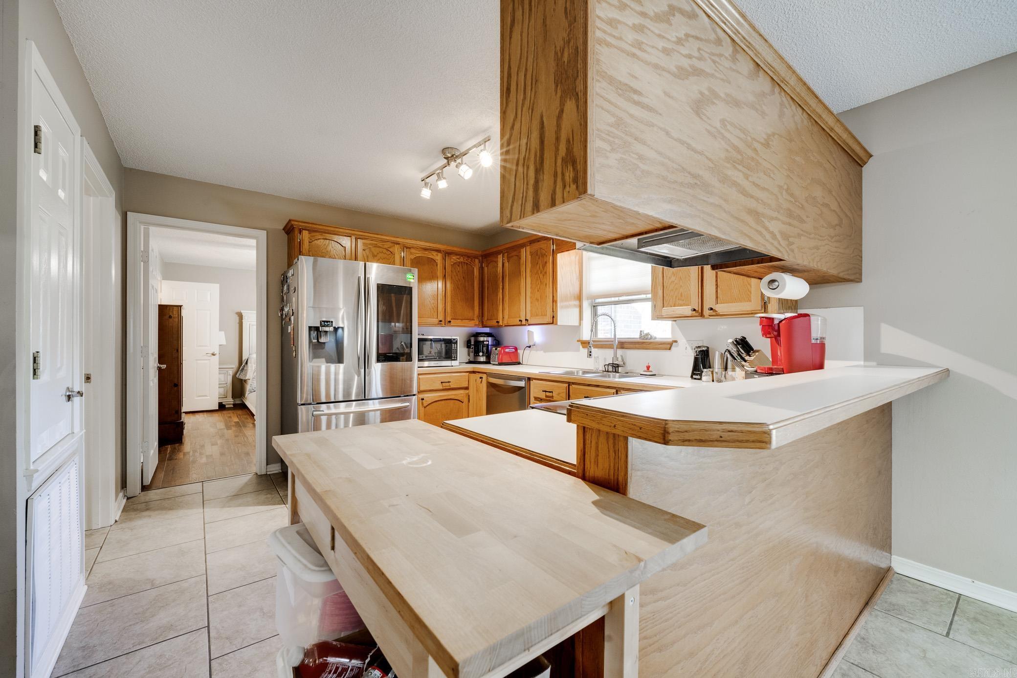 SIMMONS PLACE - Residential