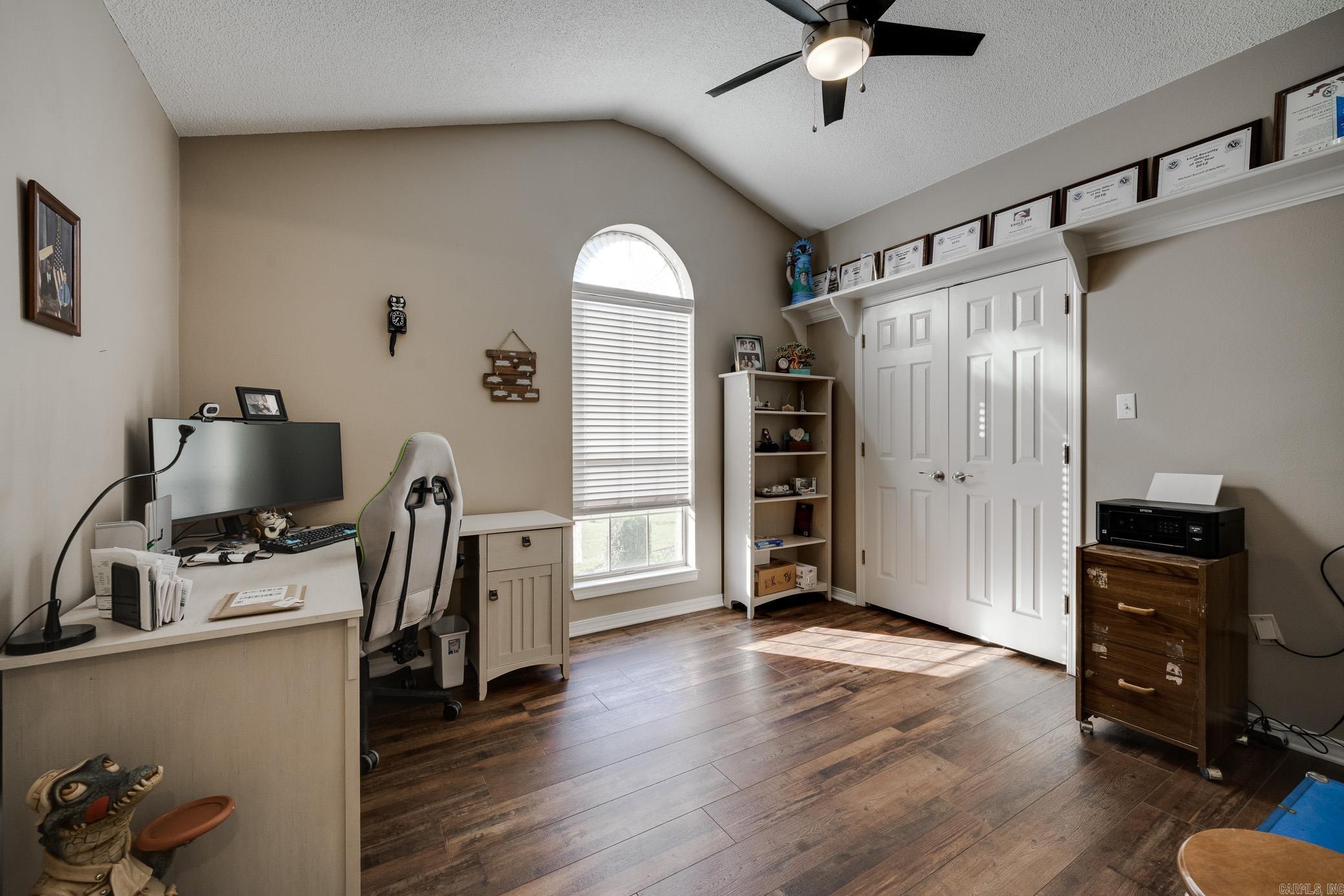 SIMMONS PLACE - Residential