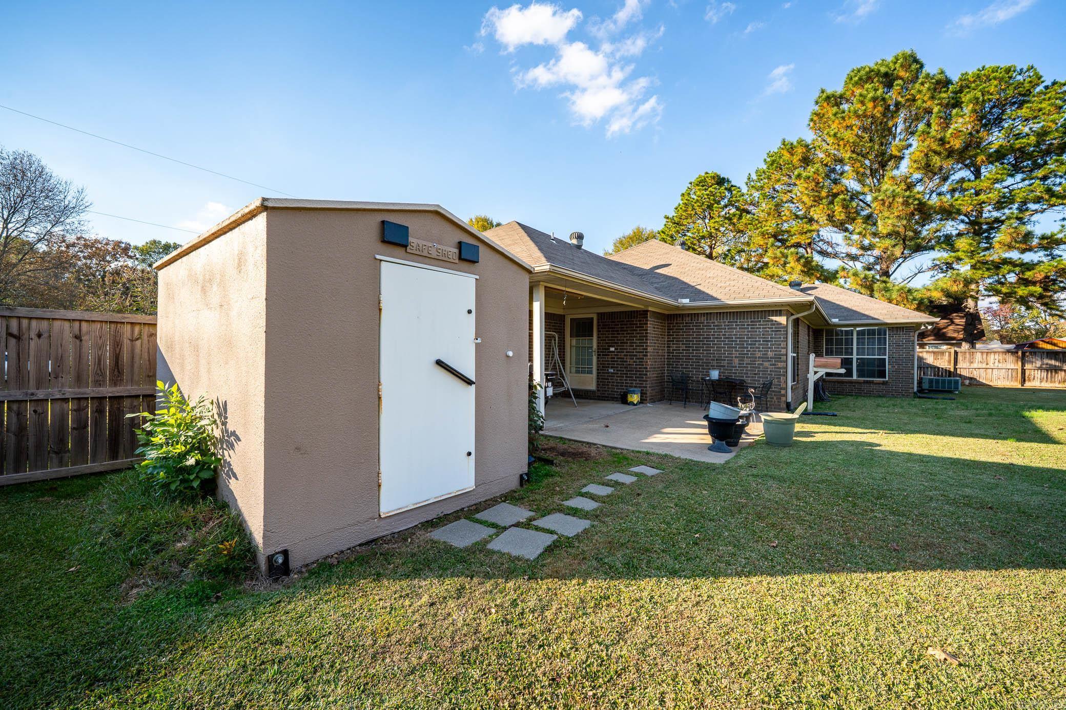 SIMMONS PLACE - Residential