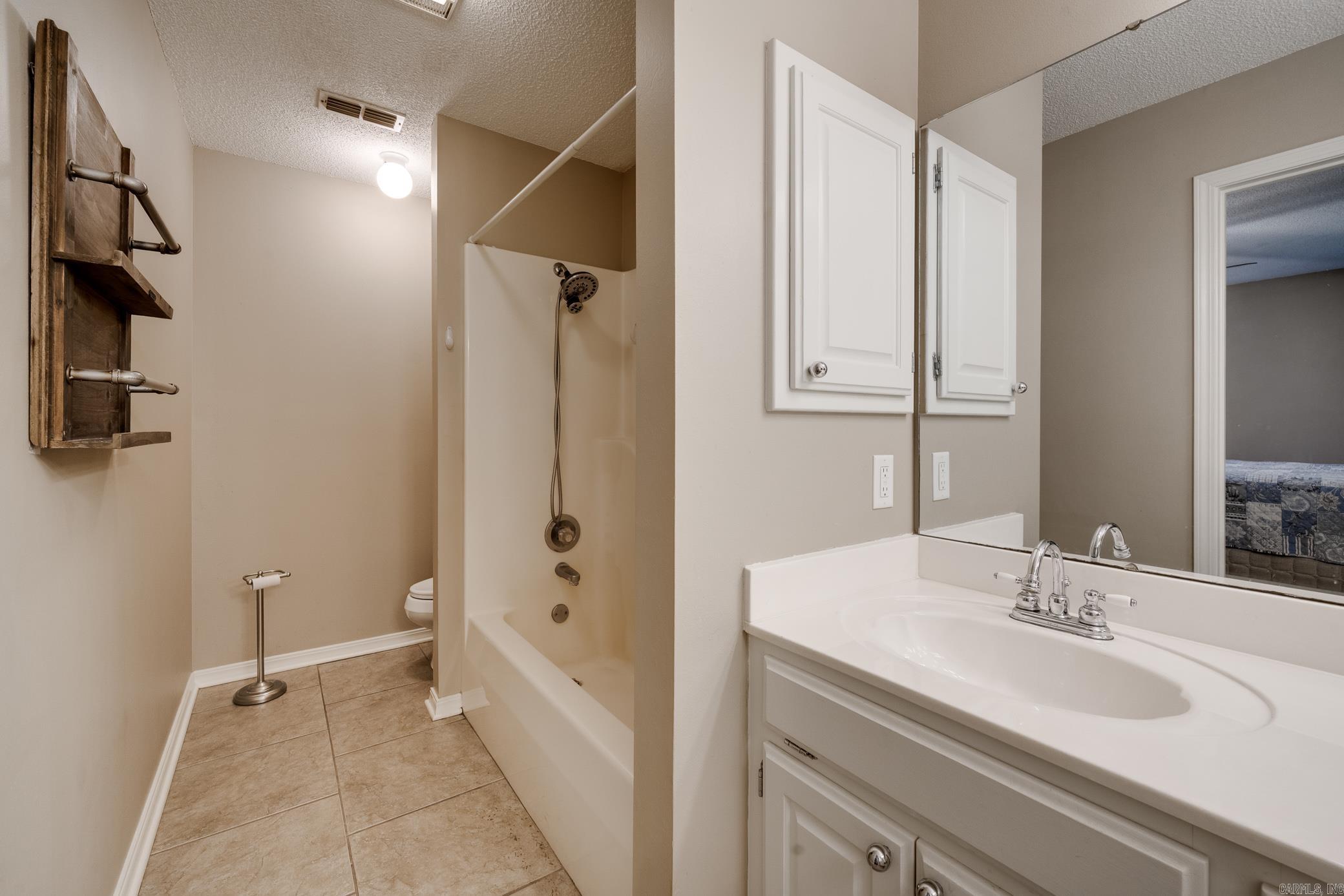 SIMMONS PLACE - Residential