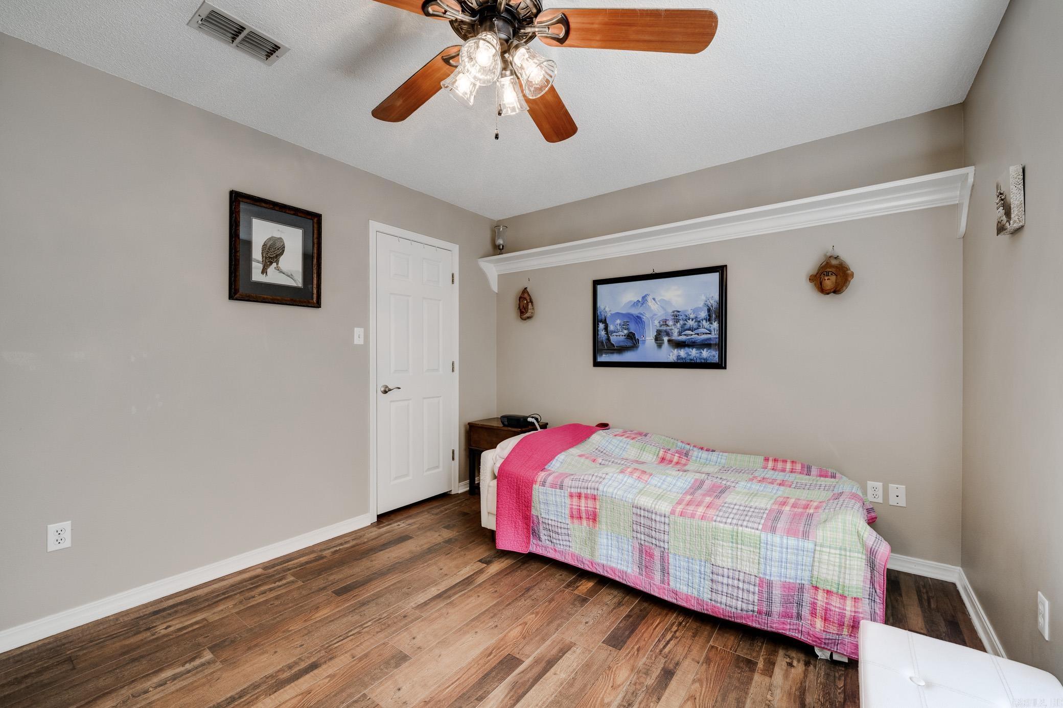 SIMMONS PLACE - Residential