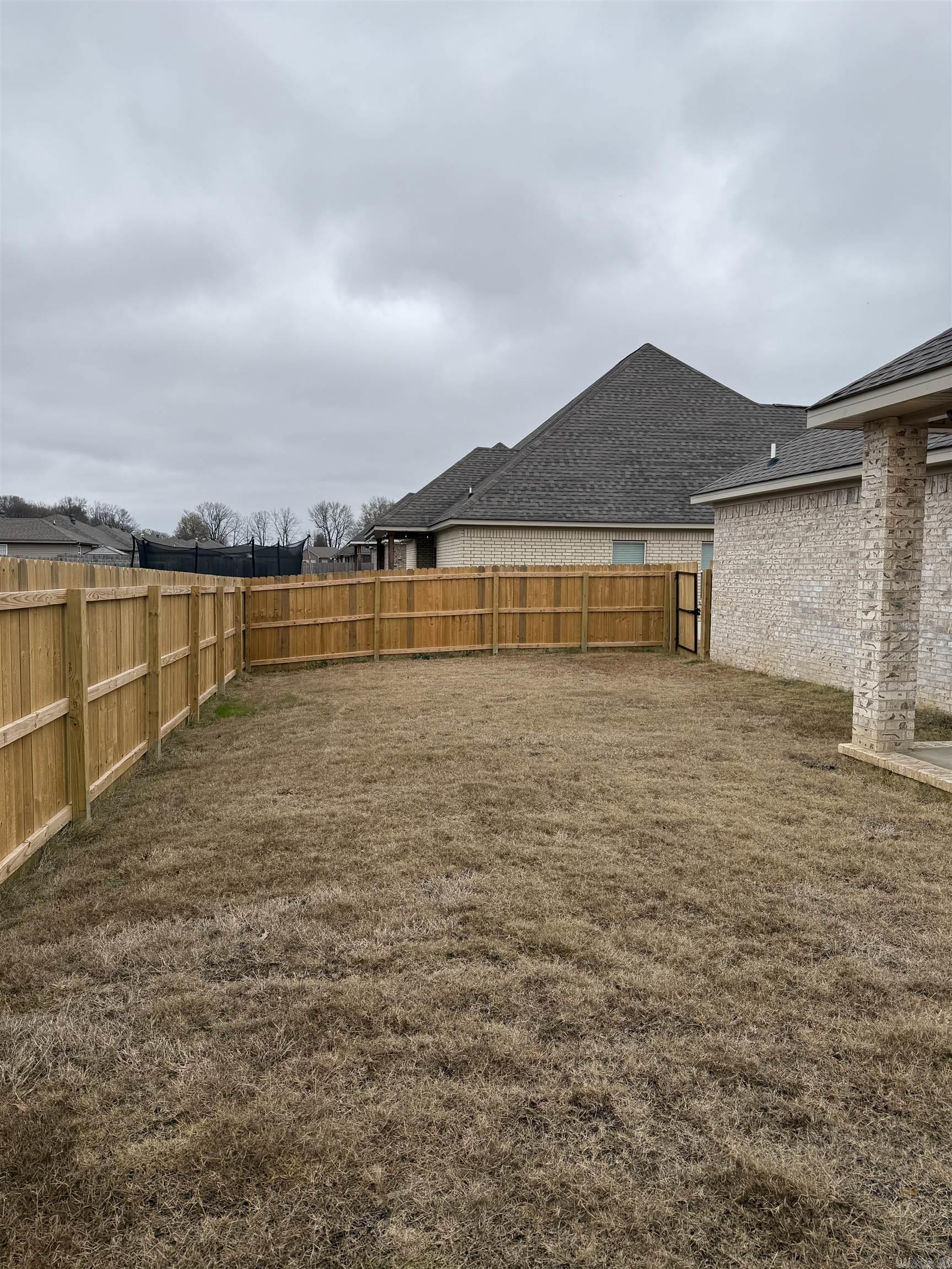 WINDSOR LANDING - Residential