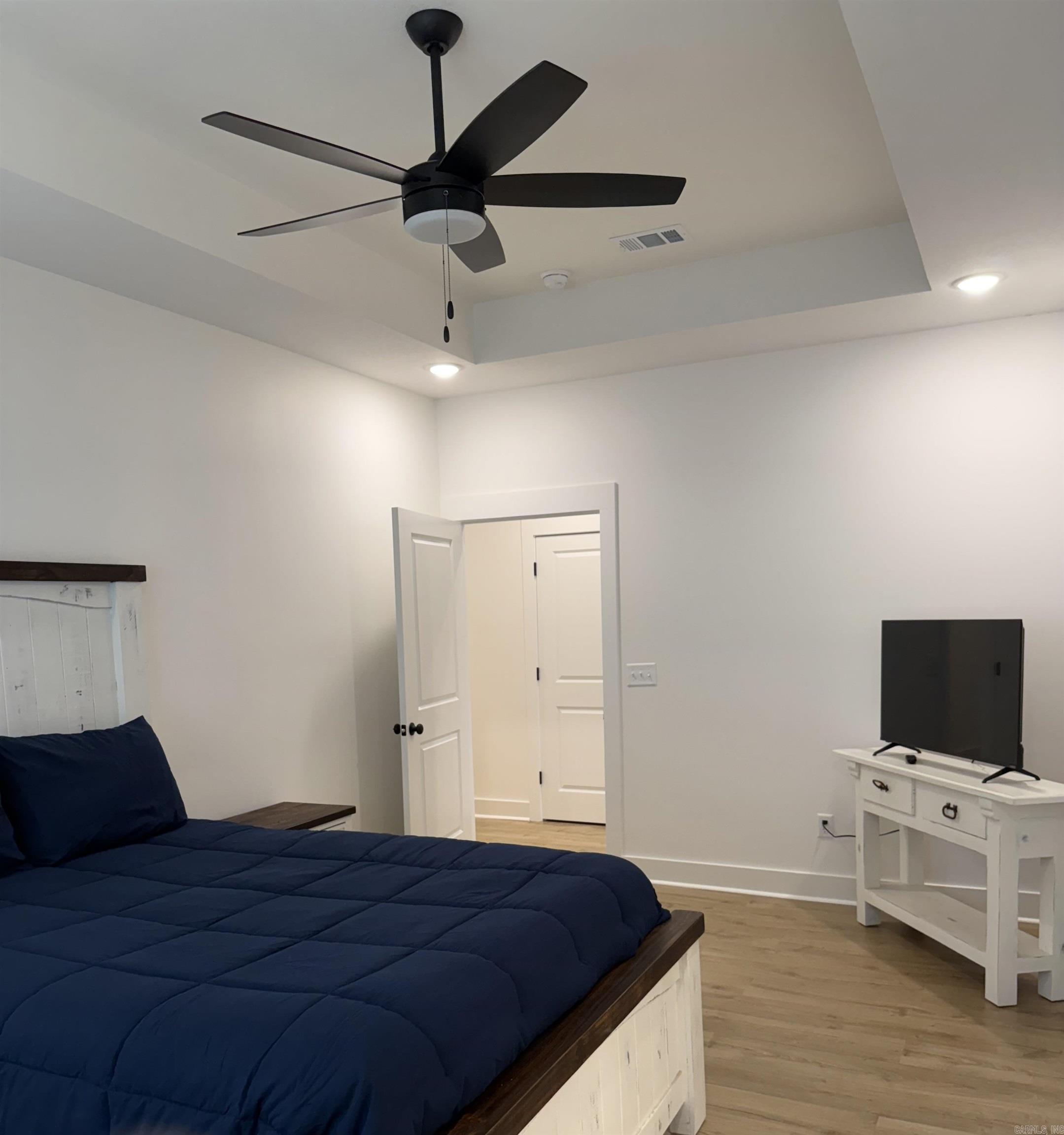 WINDSOR LANDING - Residential