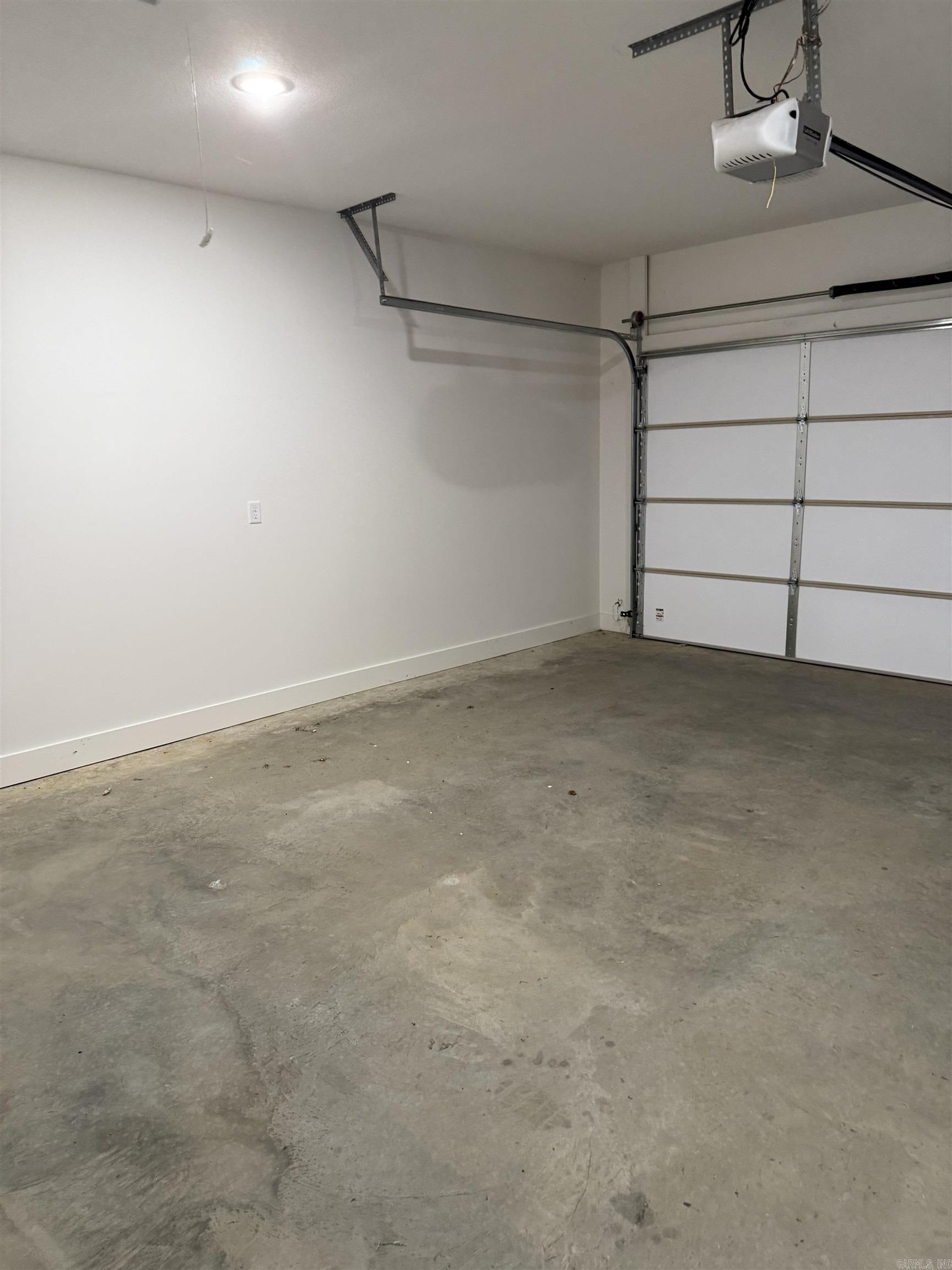 WINDSOR LANDING - Residential