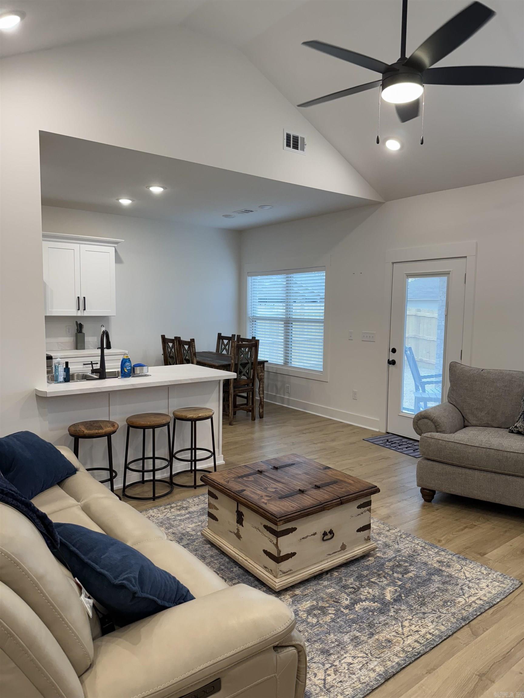 WINDSOR LANDING - Residential