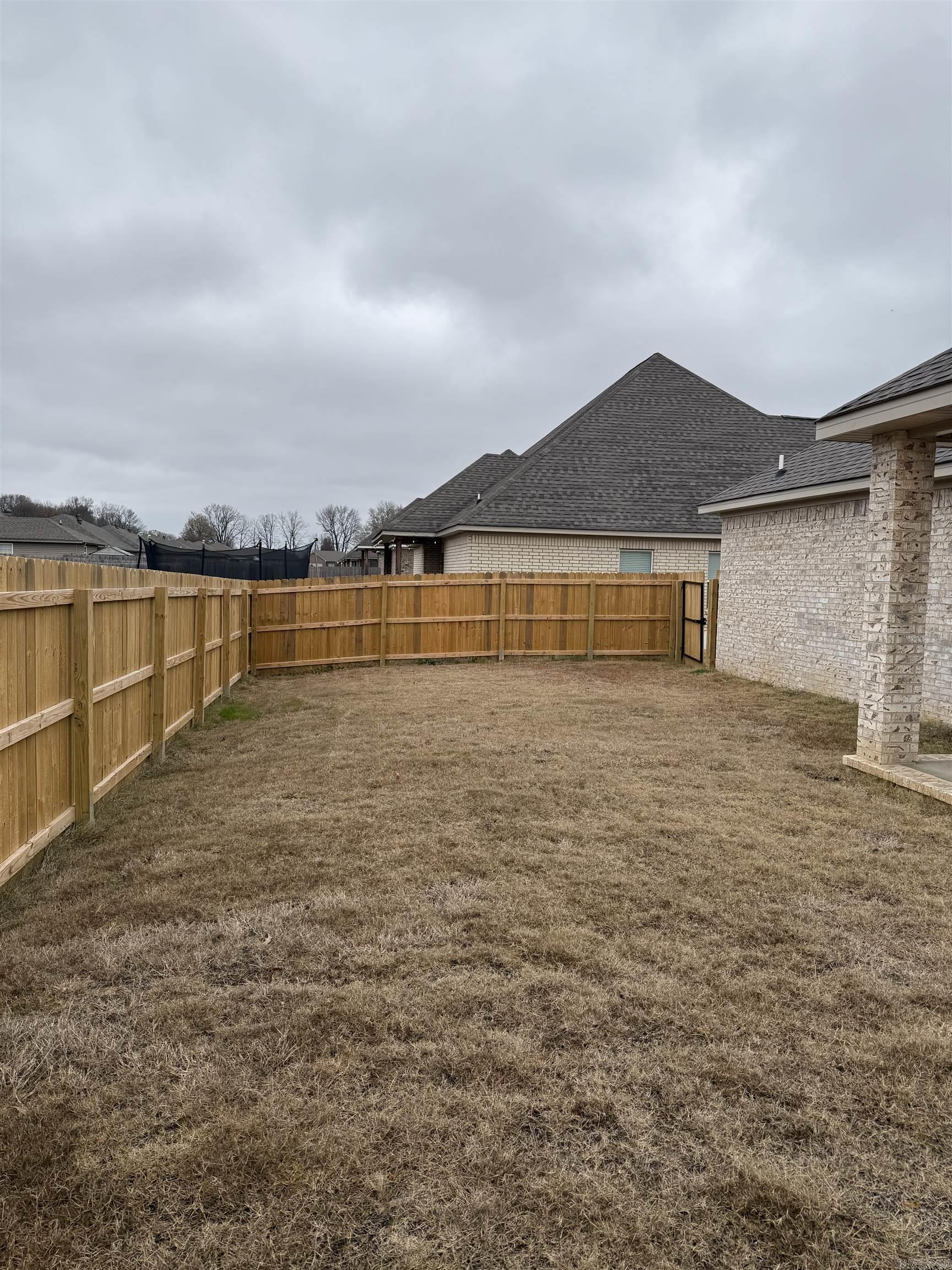 WINDSOR LANDING - Residential