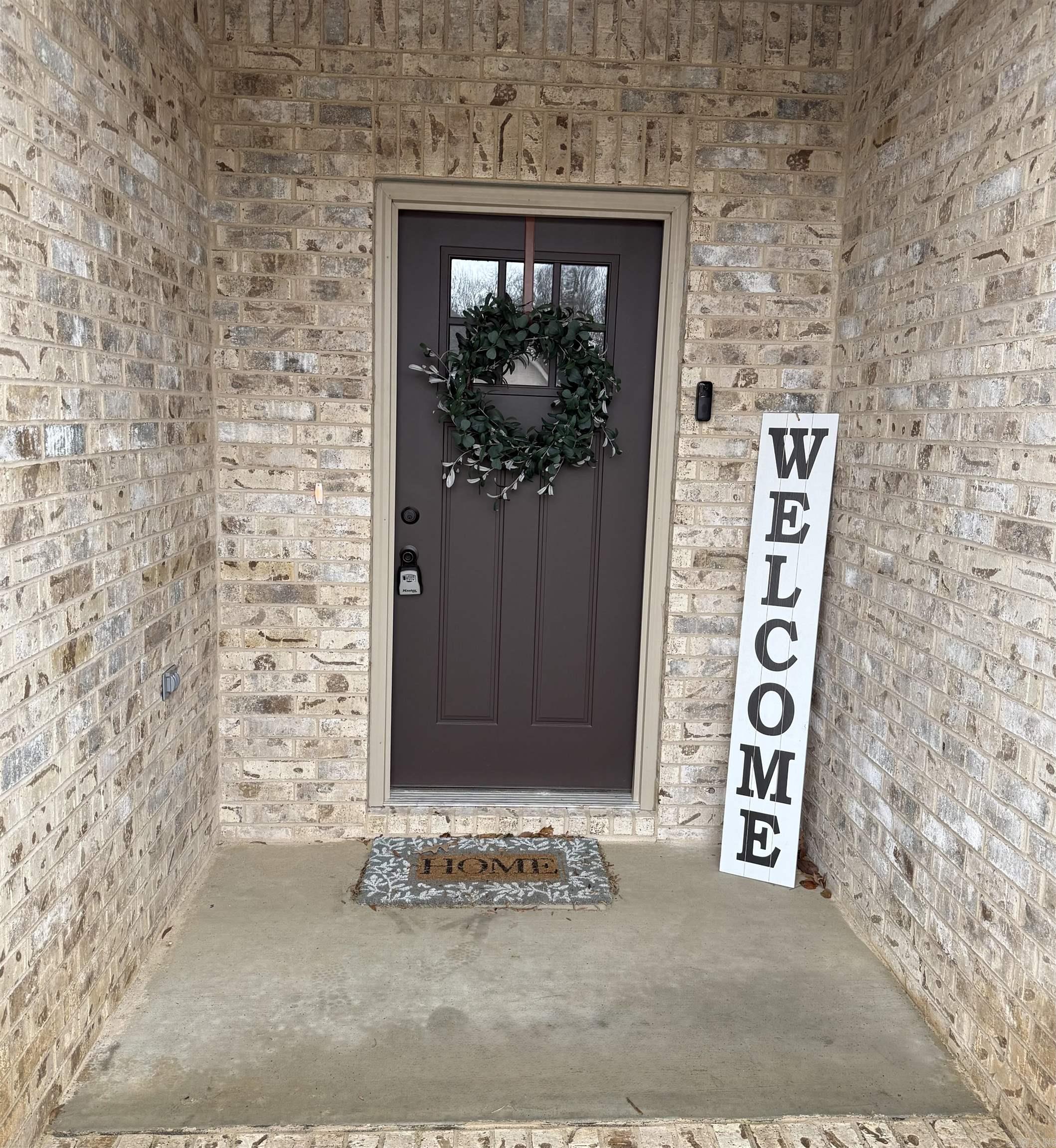 WINDSOR LANDING - Residential