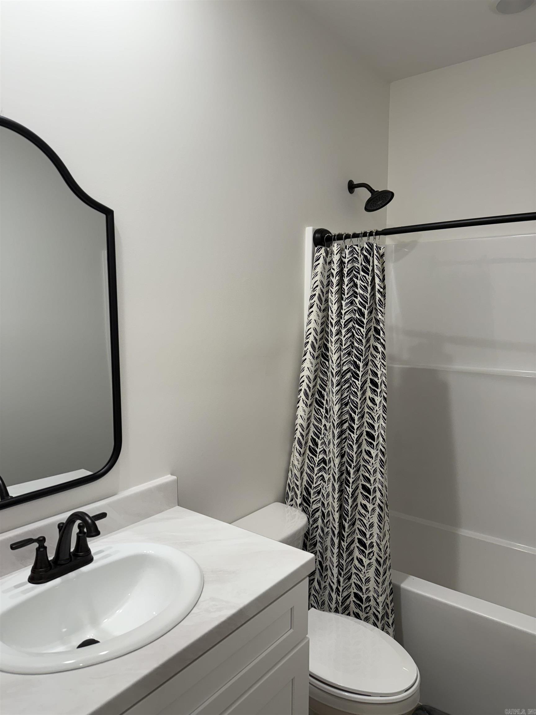 WINDSOR LANDING - Residential