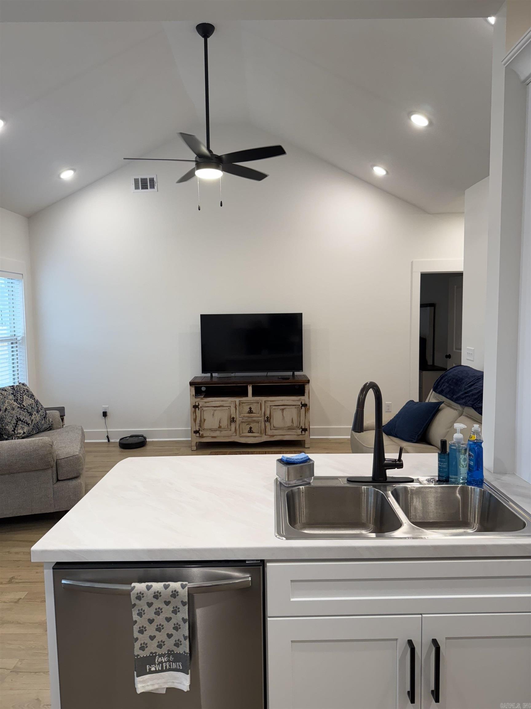 WINDSOR LANDING - Residential