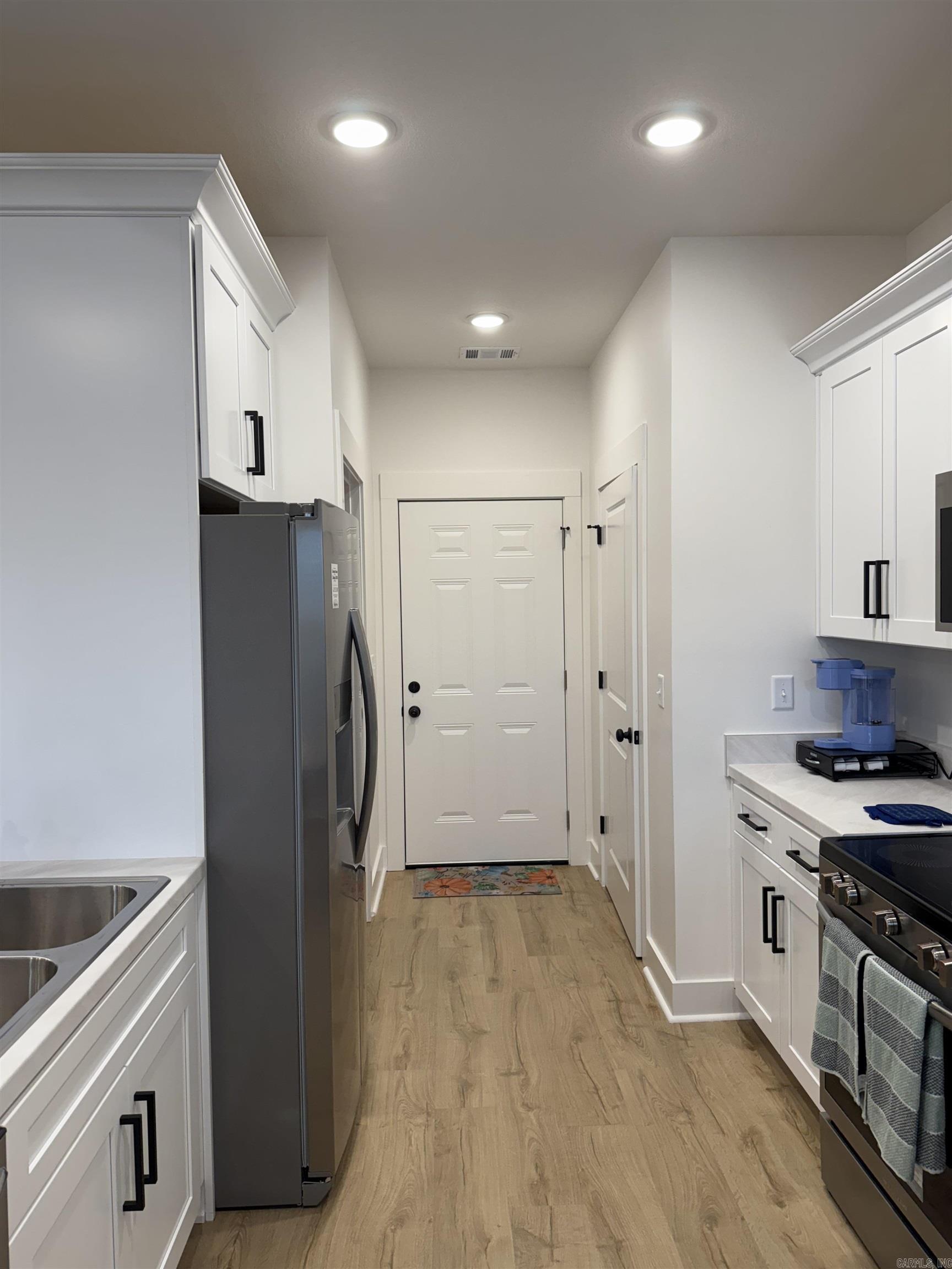 WINDSOR LANDING - Residential