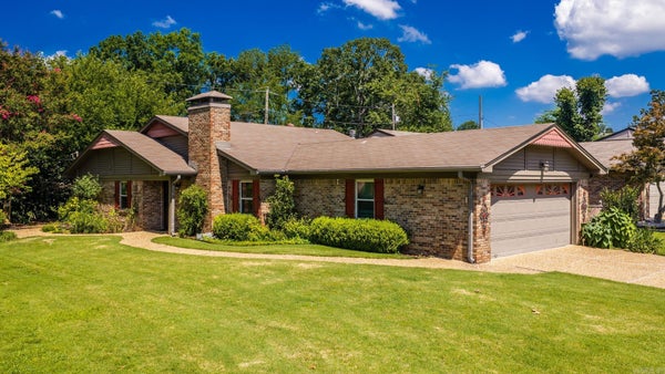 1400 PICKERING DR, LITTLE ROCK, AR 72211 - Image b911cb1b963d0871f603390672fc97e2/3755450128