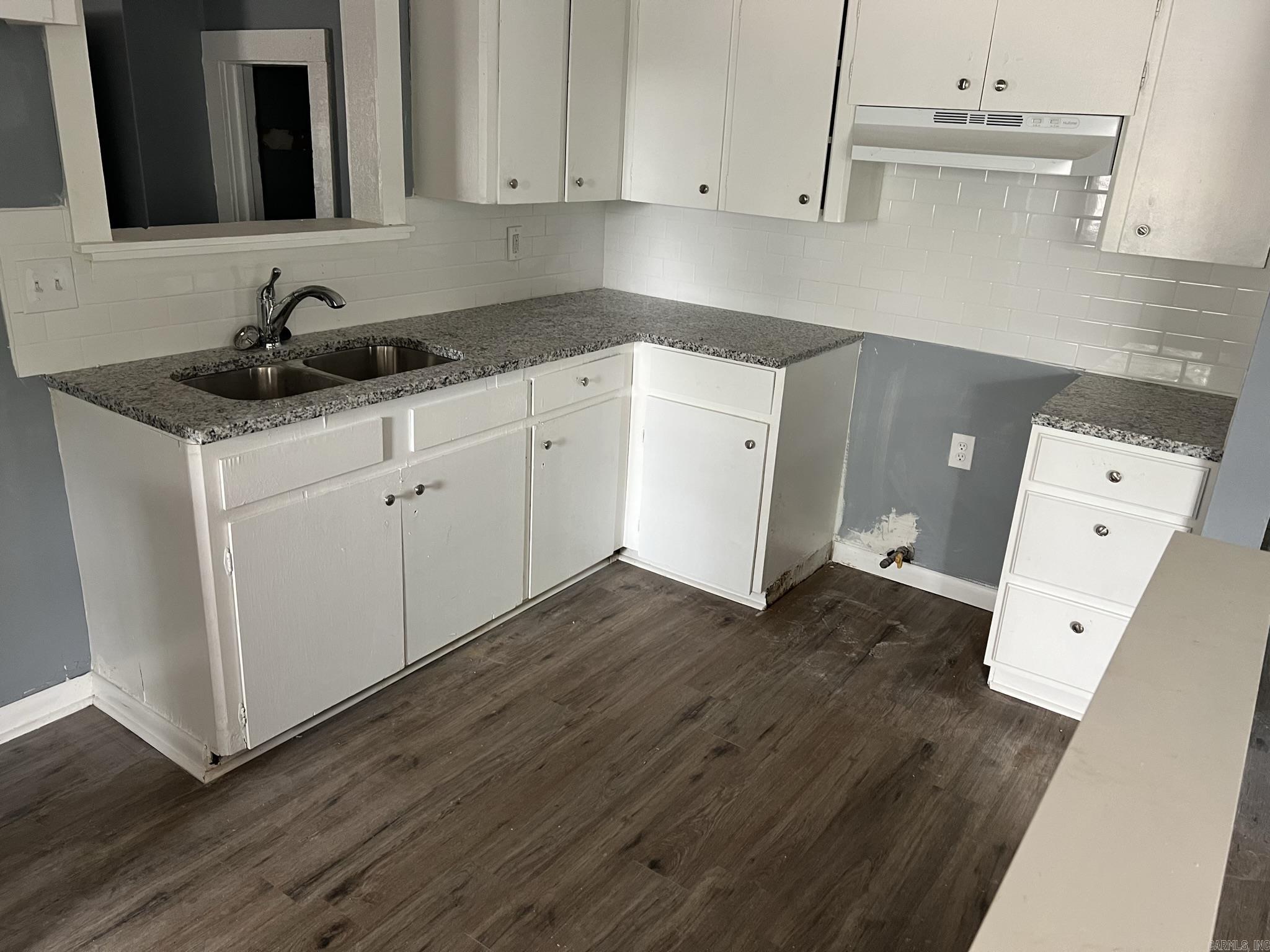 Melanie Park - Residential Lease